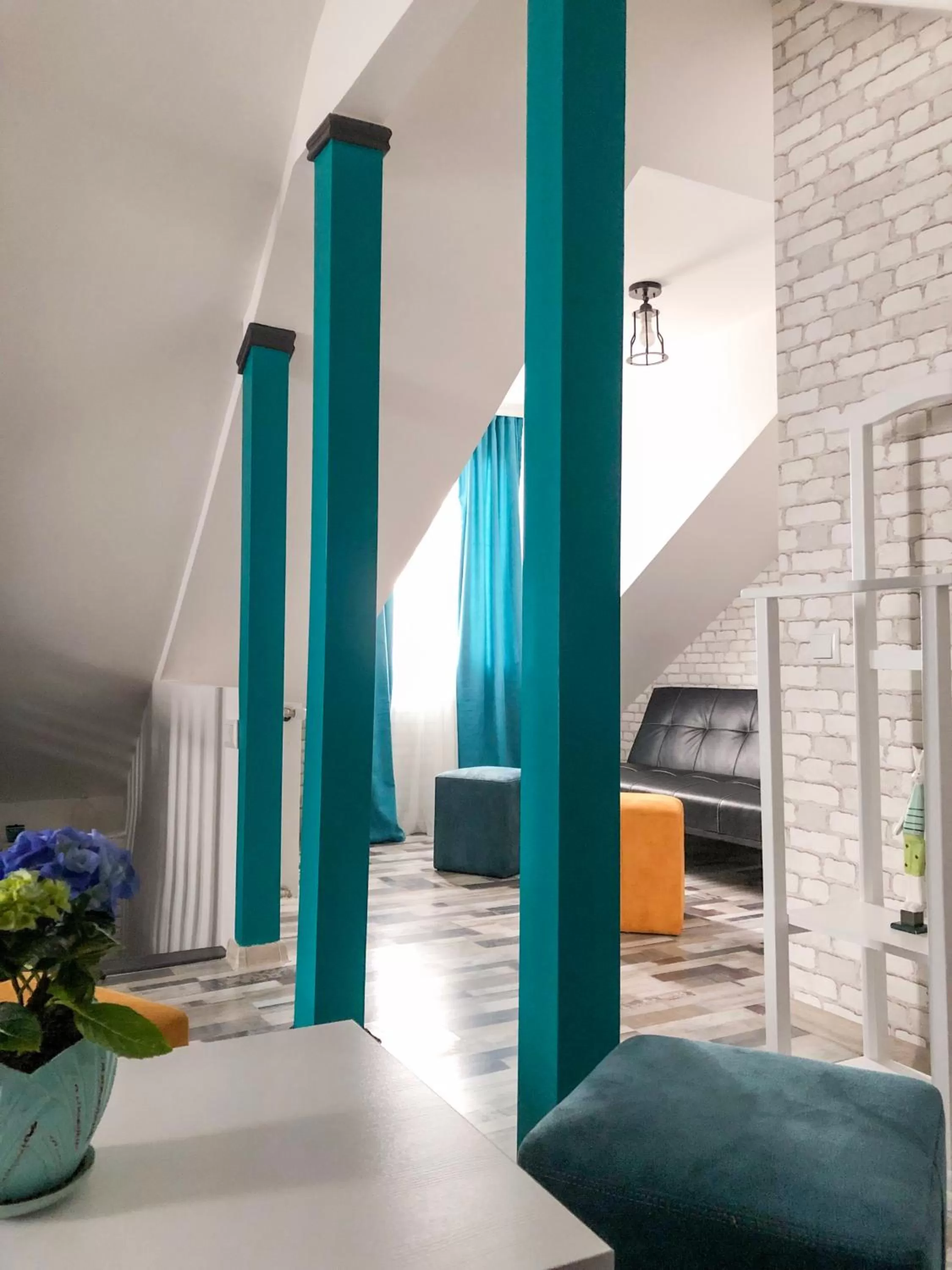 Living room, Bed in Check Point Hotel