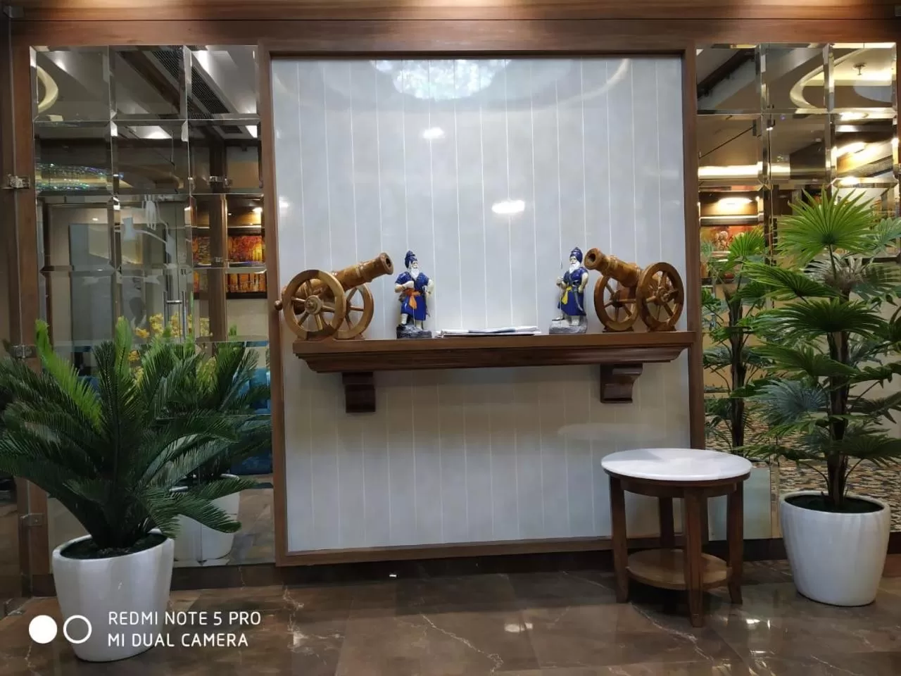 Hotel Makhan Residency