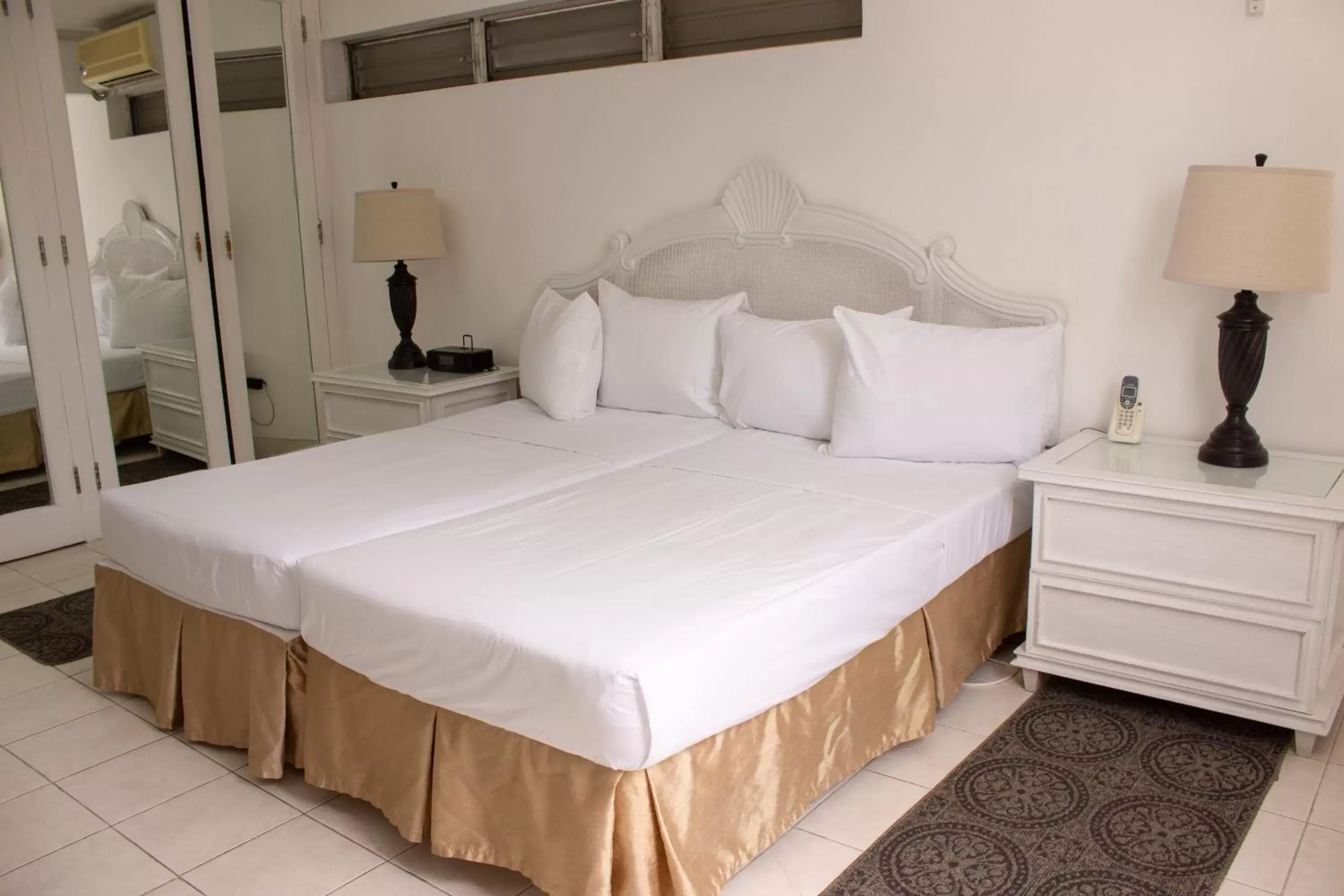 One-Bedroom Apartment in Pirate's Inn One-Bedroom Apartment in Pirate's Inn