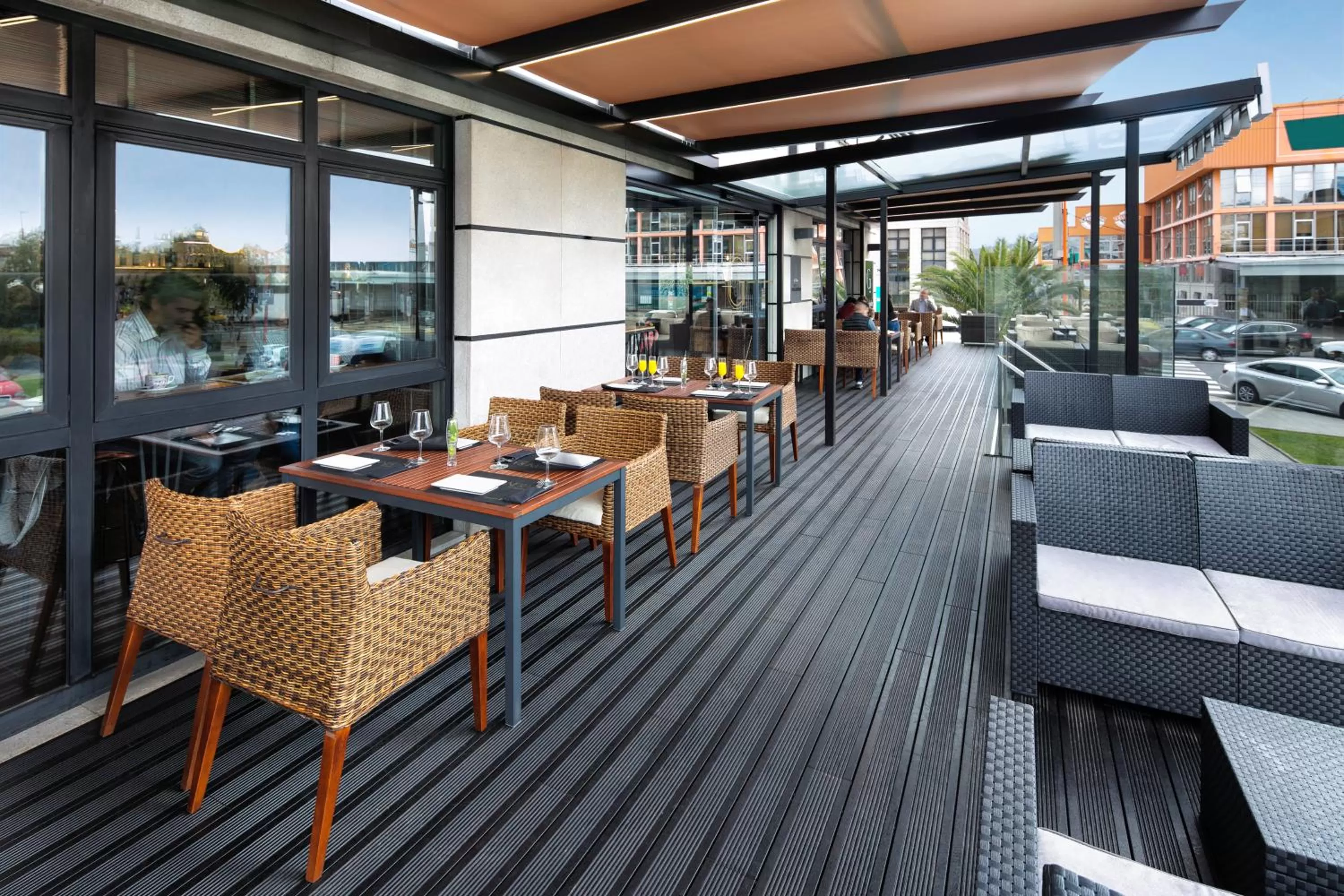 Restaurant/places to eat in Ibis Styles A Coruna