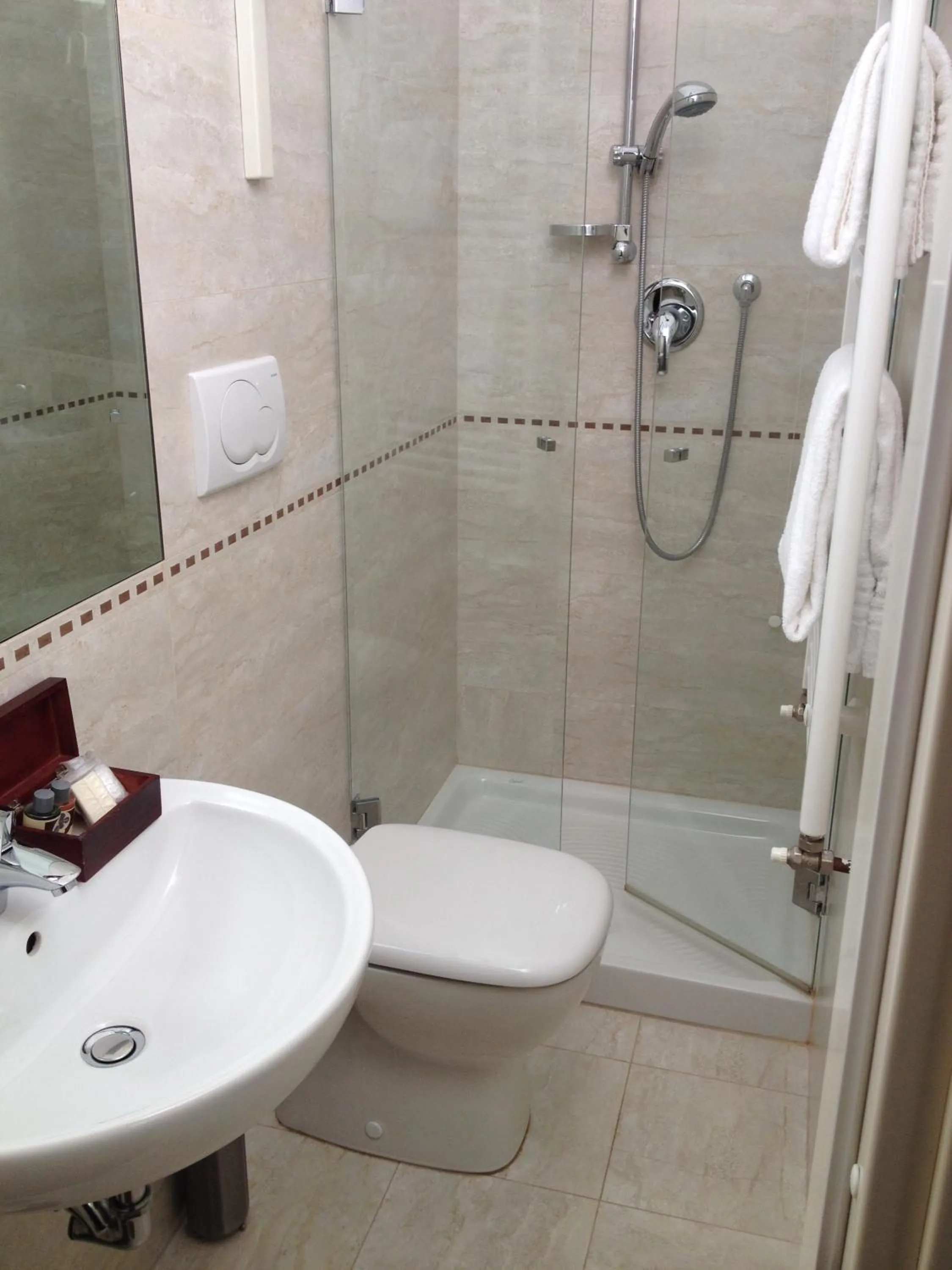 Shower in Ca' Dei Polo