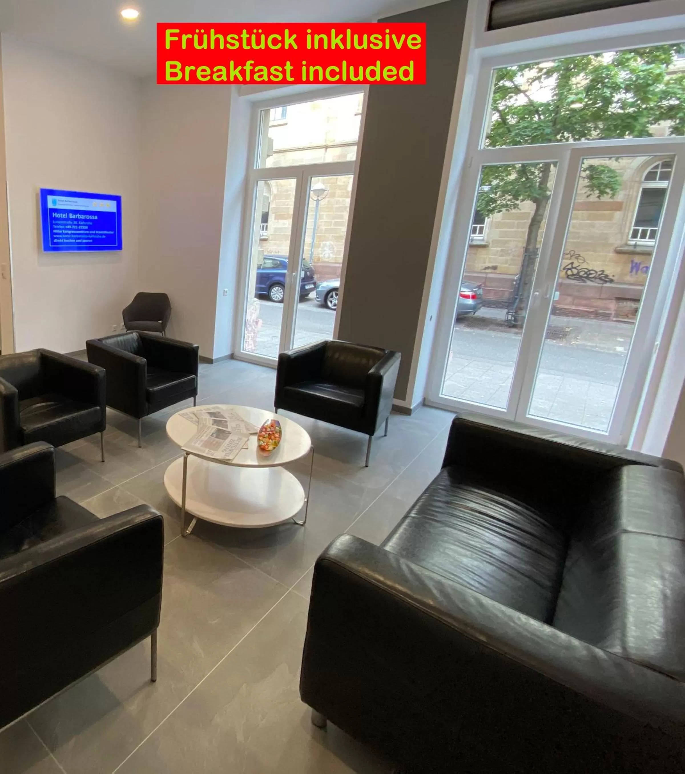 Lobby or reception in Hotel Barbarossa Karlsruhe Stadtmitte