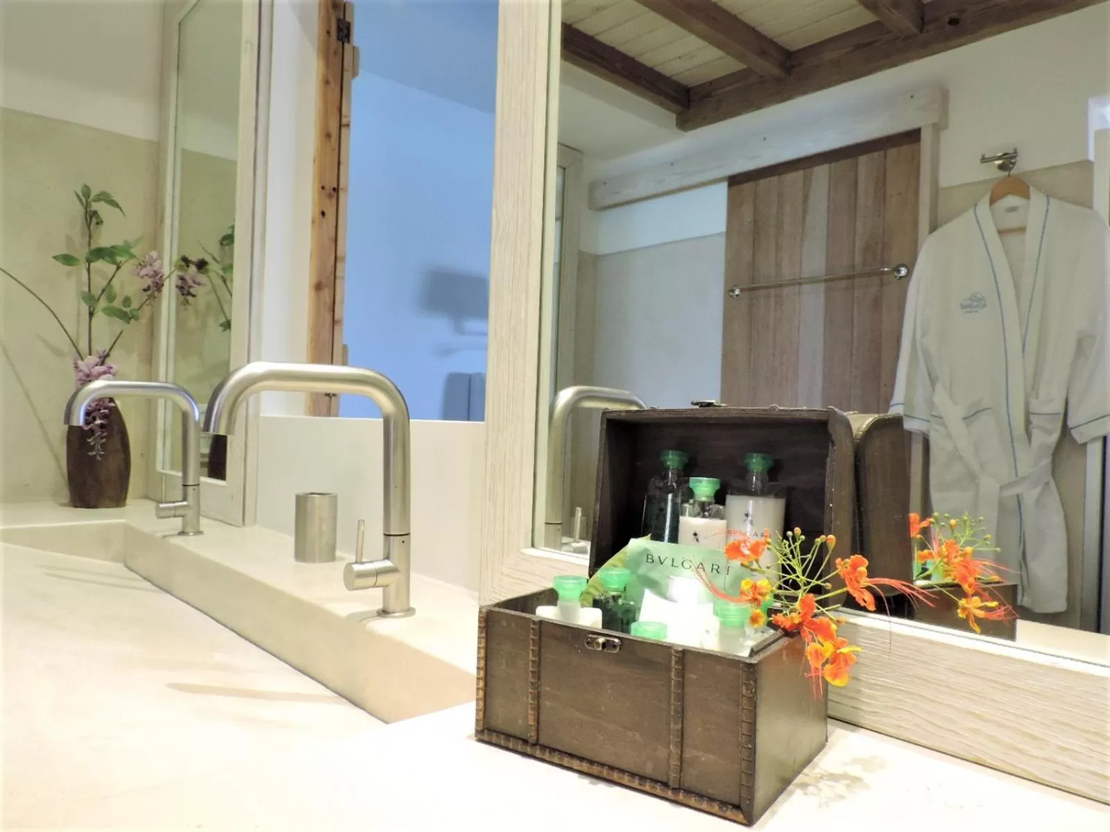 Kitchen/Kitchenette in Hotel Les Ondines Sur La Plage