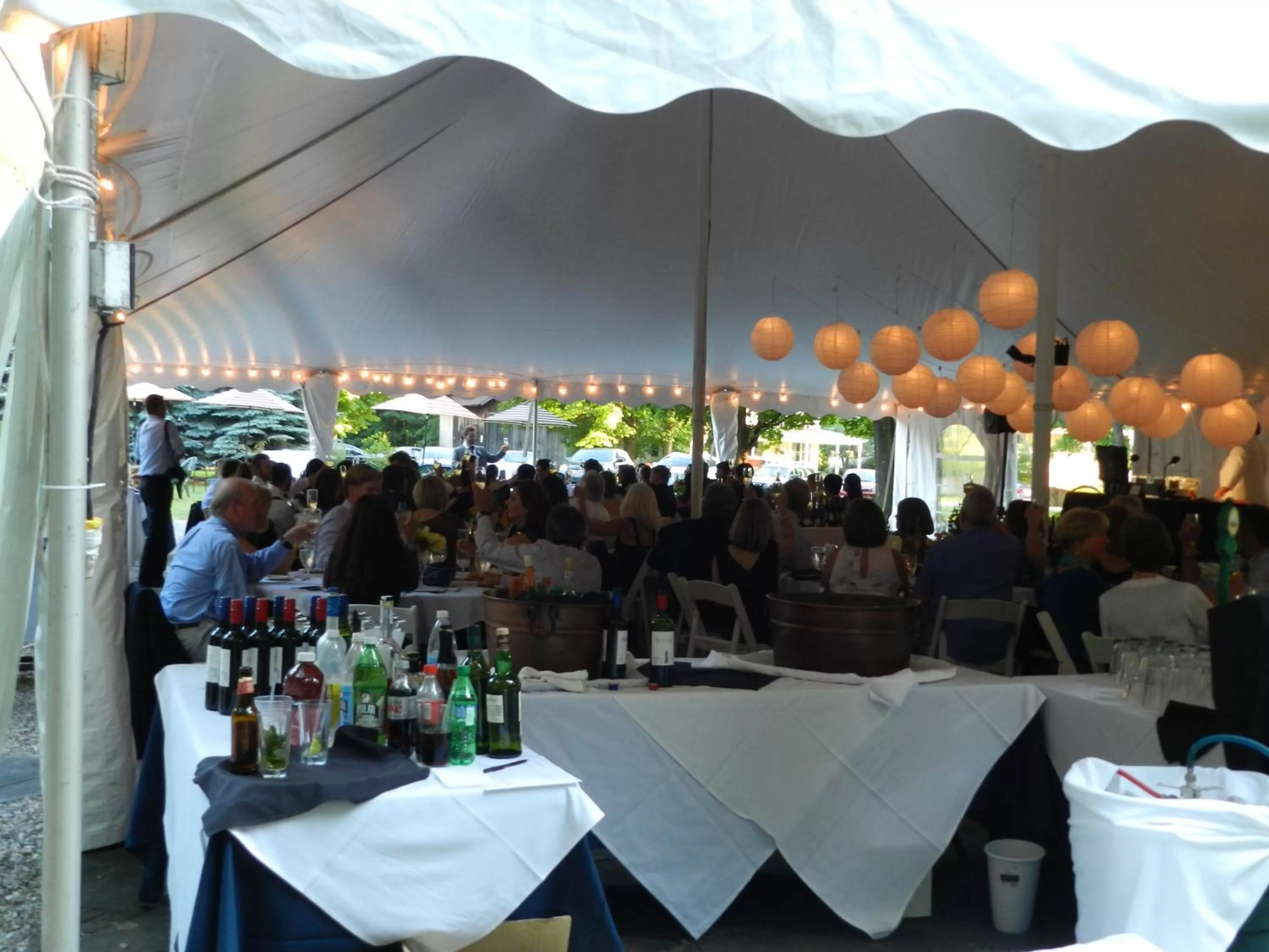 Restaurant/Places to Eat in Waybury Inn