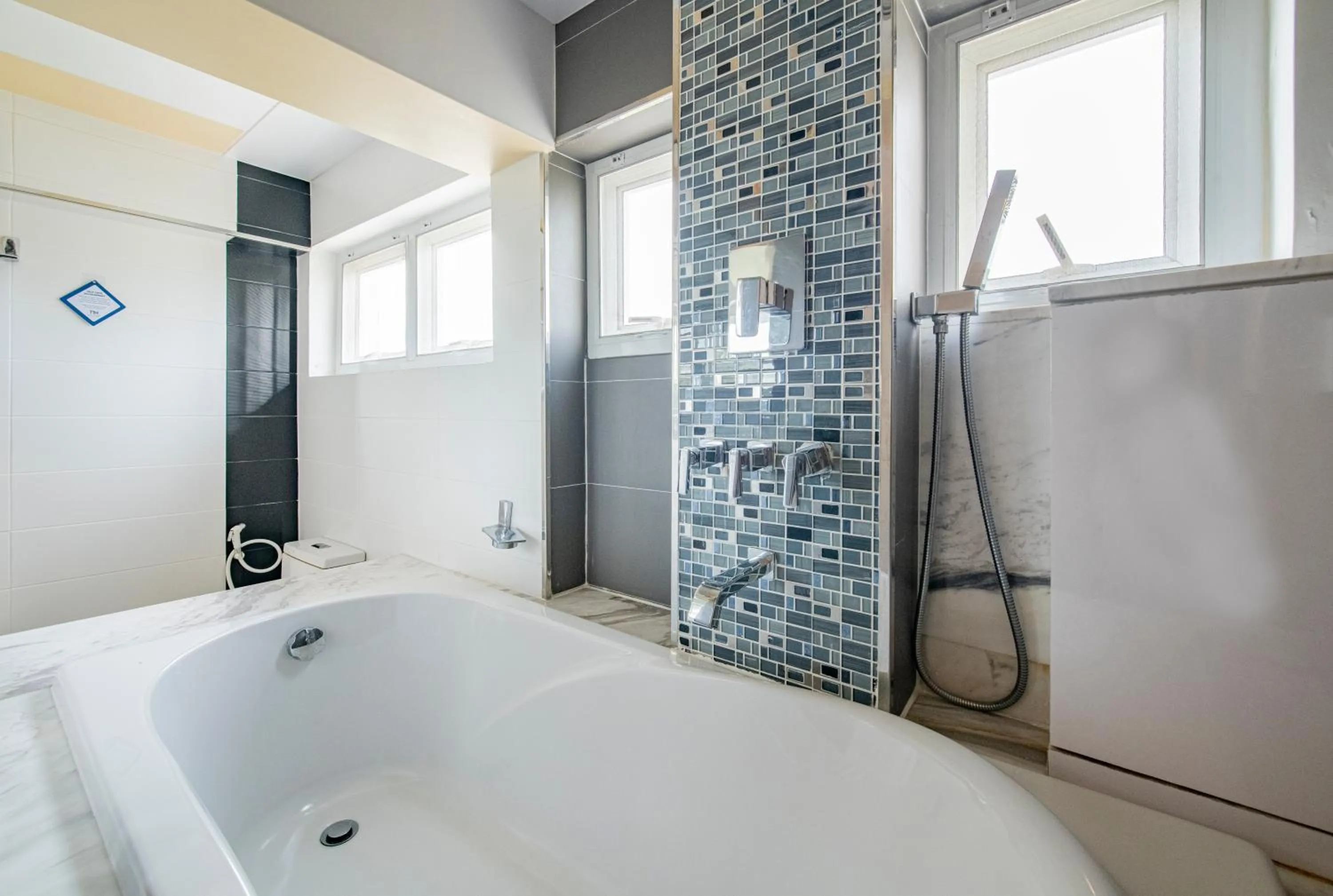 Bath in NH Boat Lagoon Phuket Resort