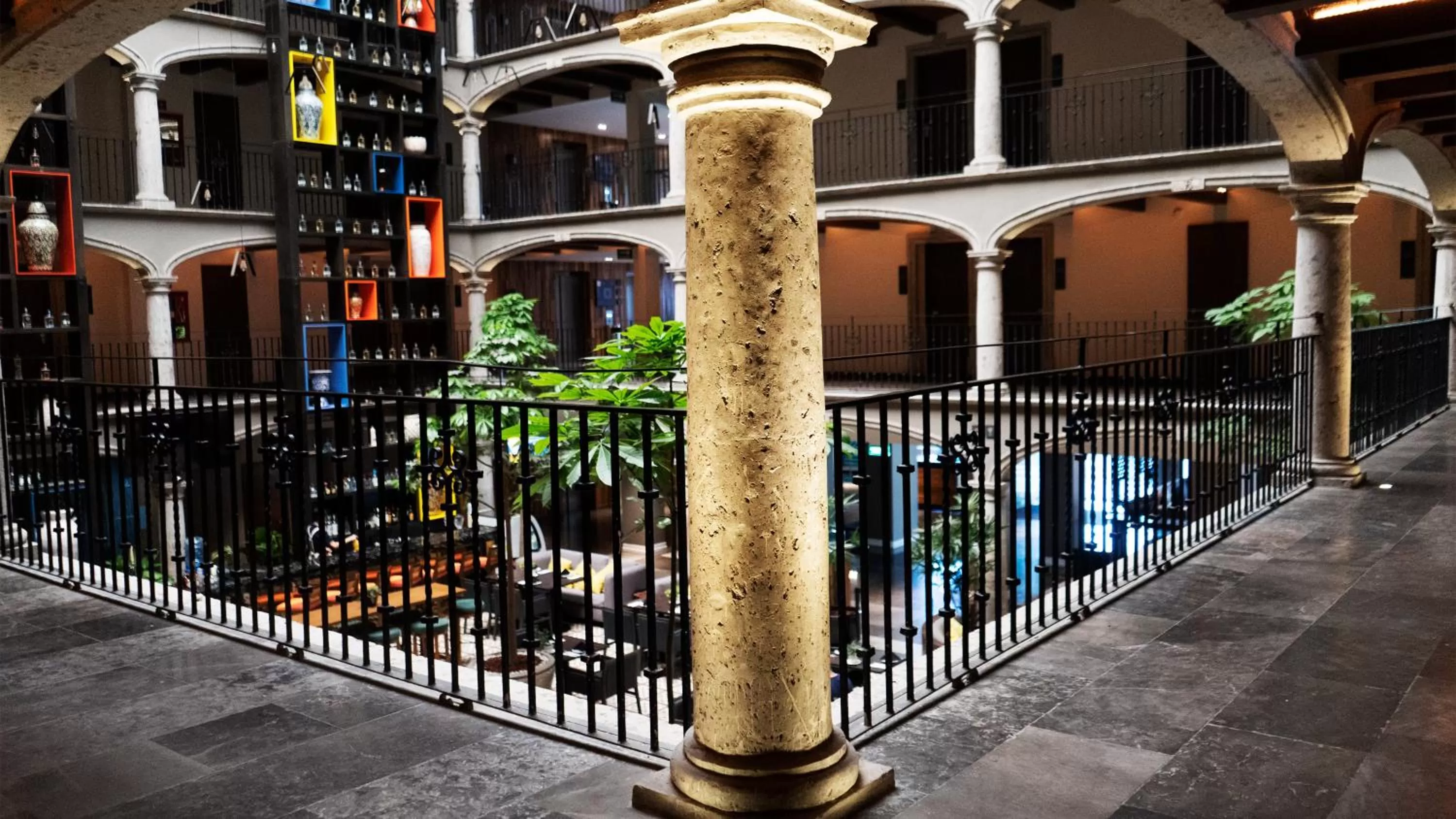 Lobby or reception in Hotel Indigo Guadalajara Expo by IHG