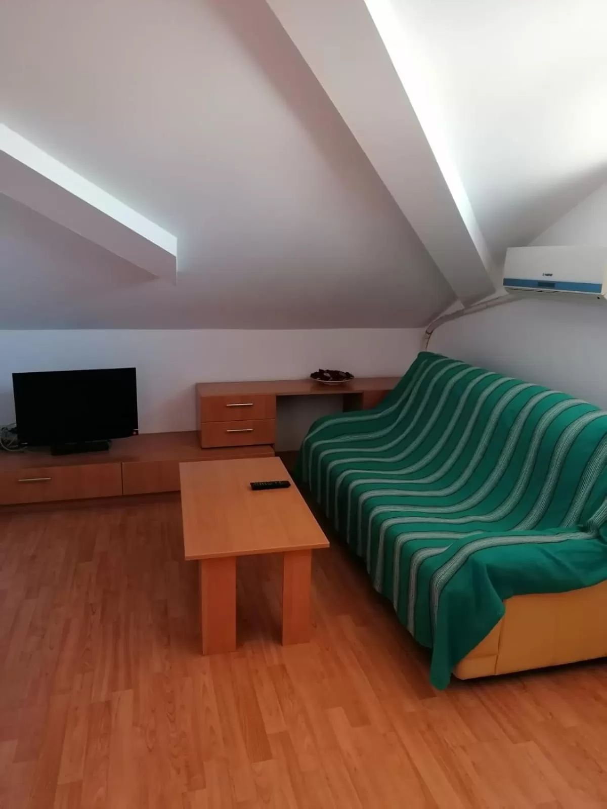 TV and multimedia, Bed in Villa Edera Residence - Gazda Profesionista