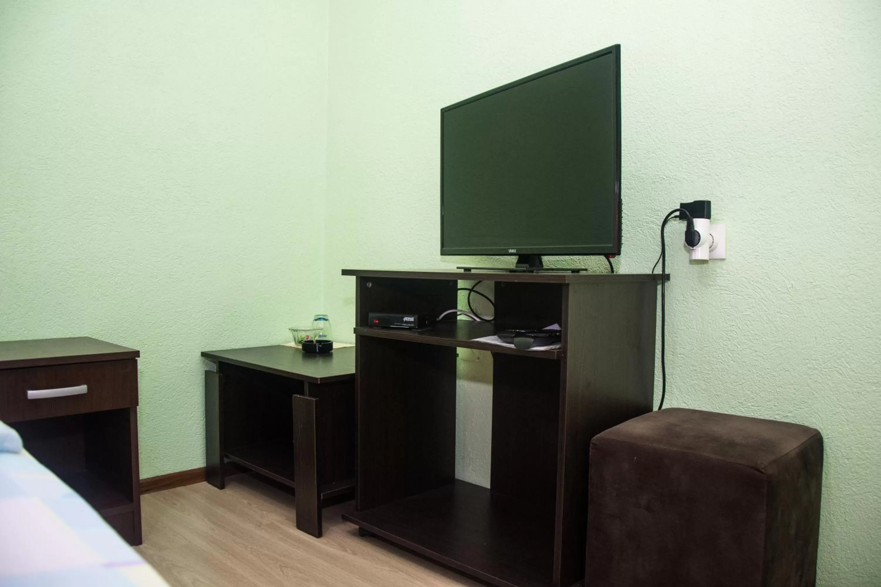 TV/Entertainment Center in Motel Aura