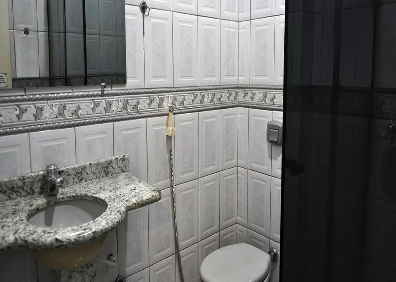 Bathroom in Hotel Cataguases