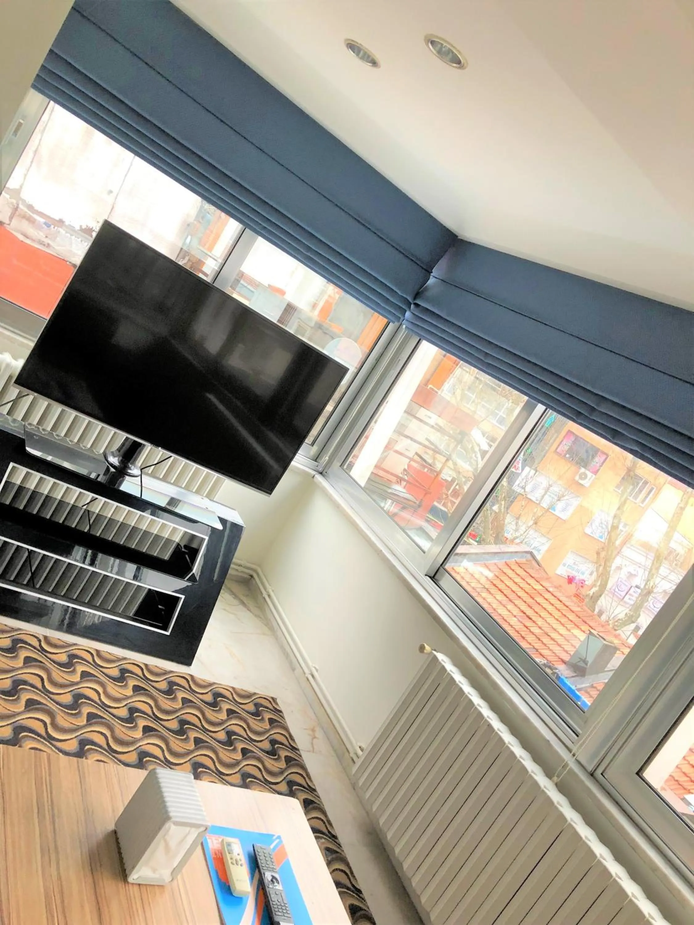 TV and multimedia in MyKent Hotel