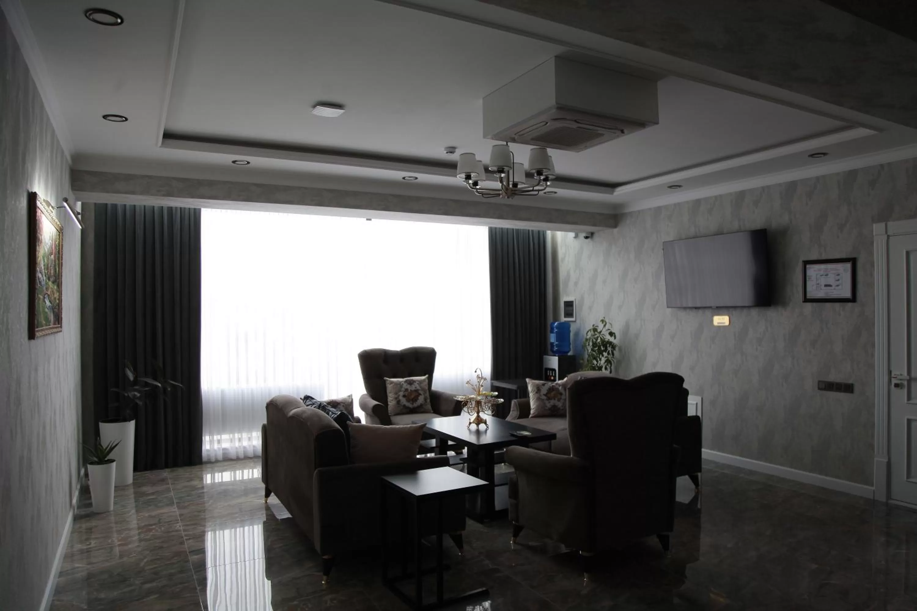 Living room in Samarqand Darvoza