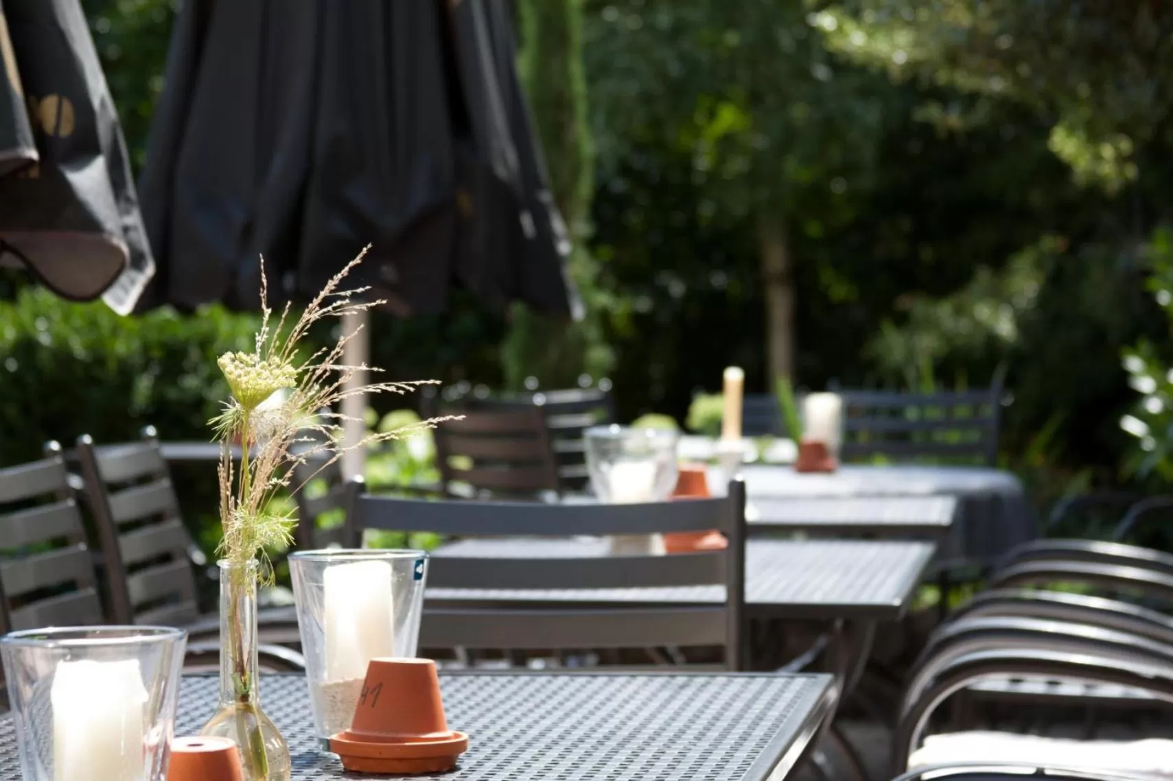 Patio, Restaurant/Places to Eat in Linde Restaurant & Hotel