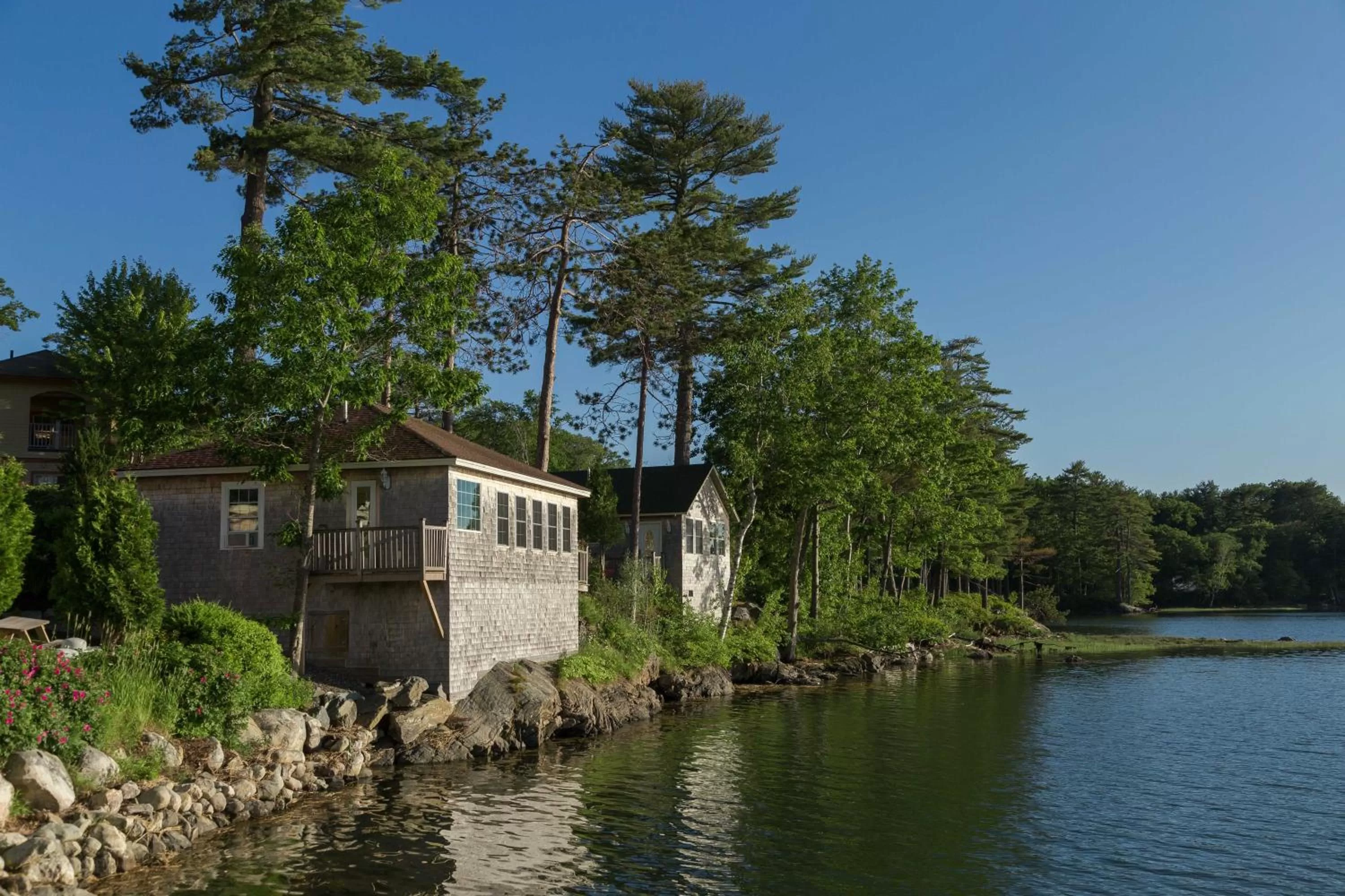 Property Building in Sheepscot Harbour Village Resort