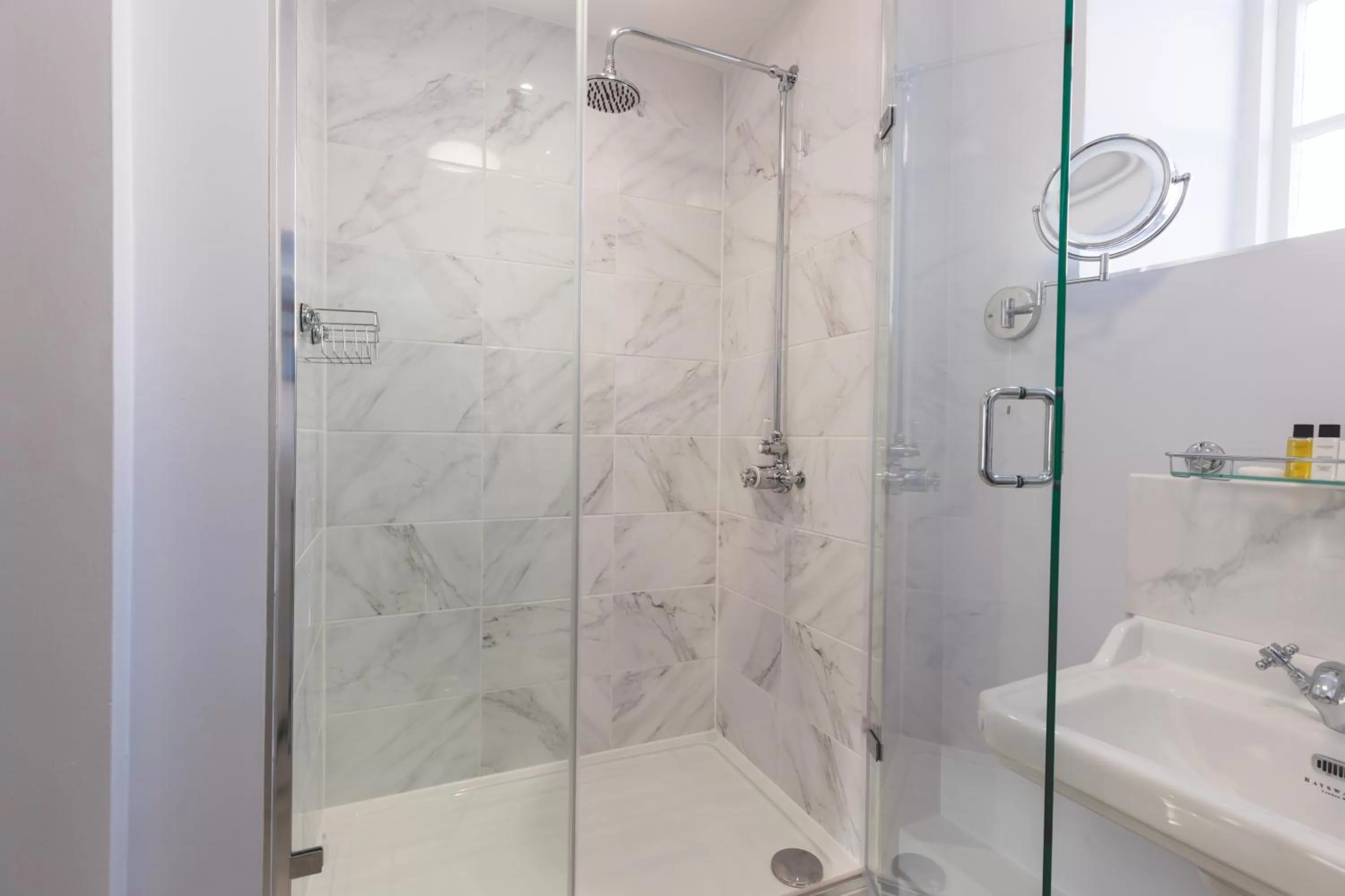 Shower in The Old Vicarage Hotel & Restaurant