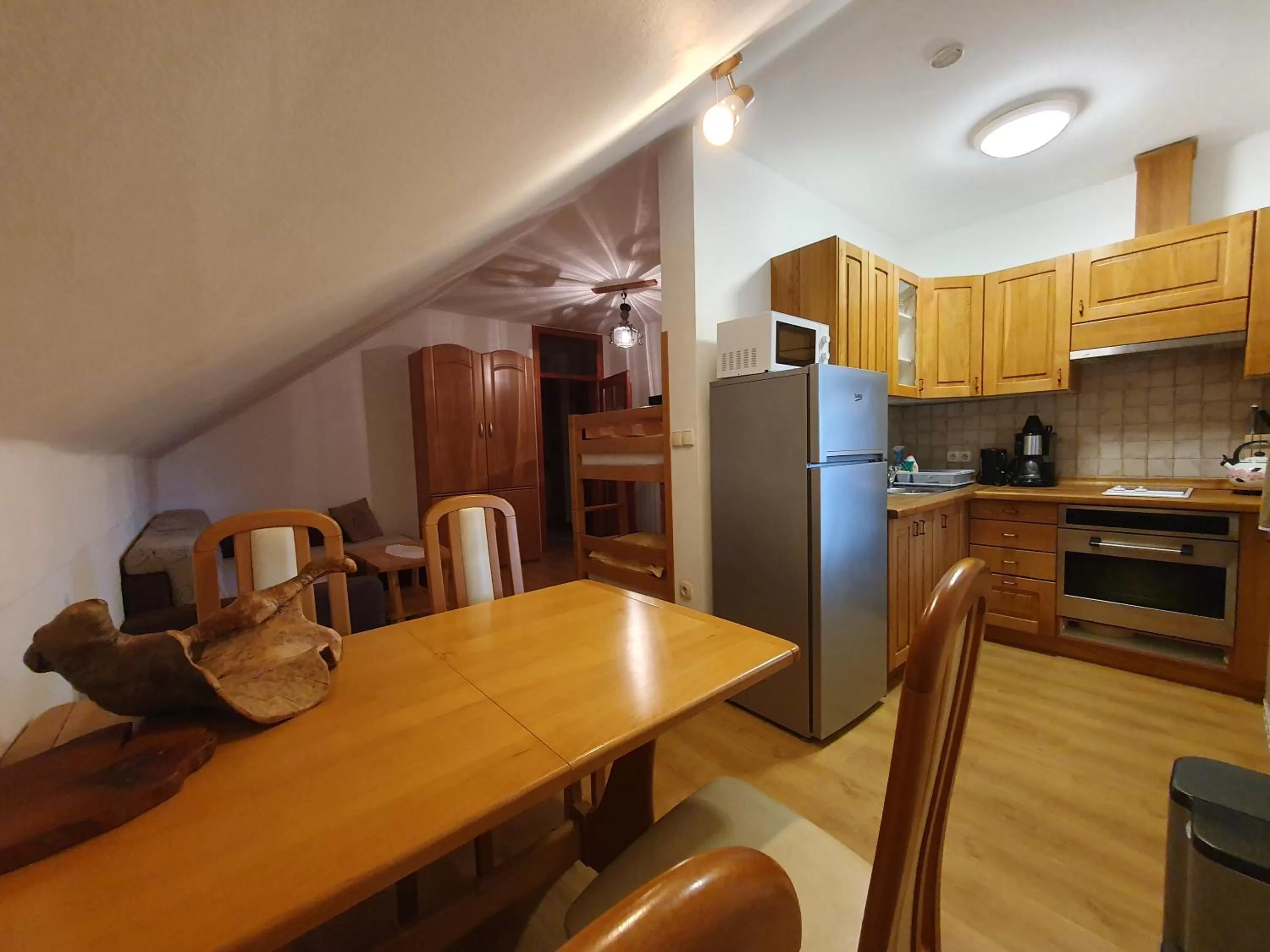 Apartment with Balcony in Miškar Rooms