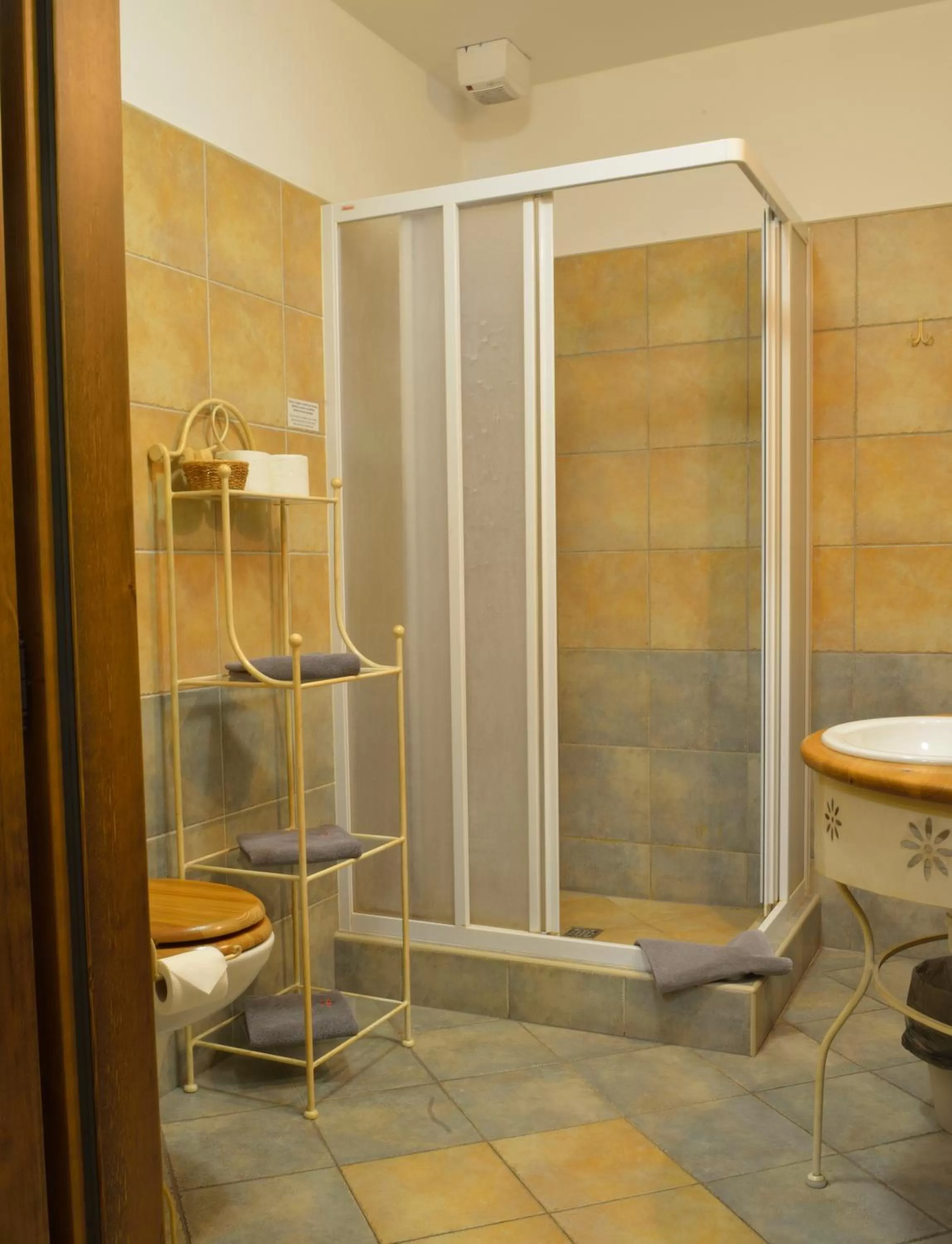 Bathroom in Hotel and restaurant Via Ironia