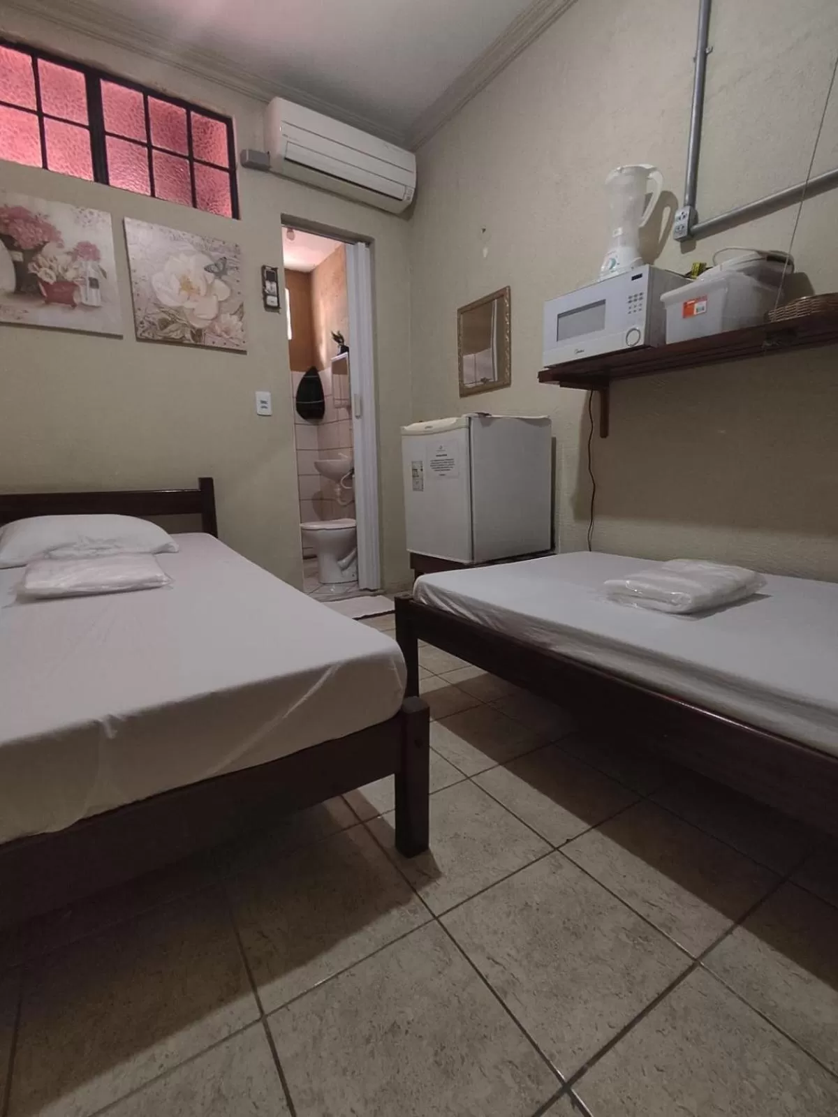 Small Twin Room in Léa Pousada