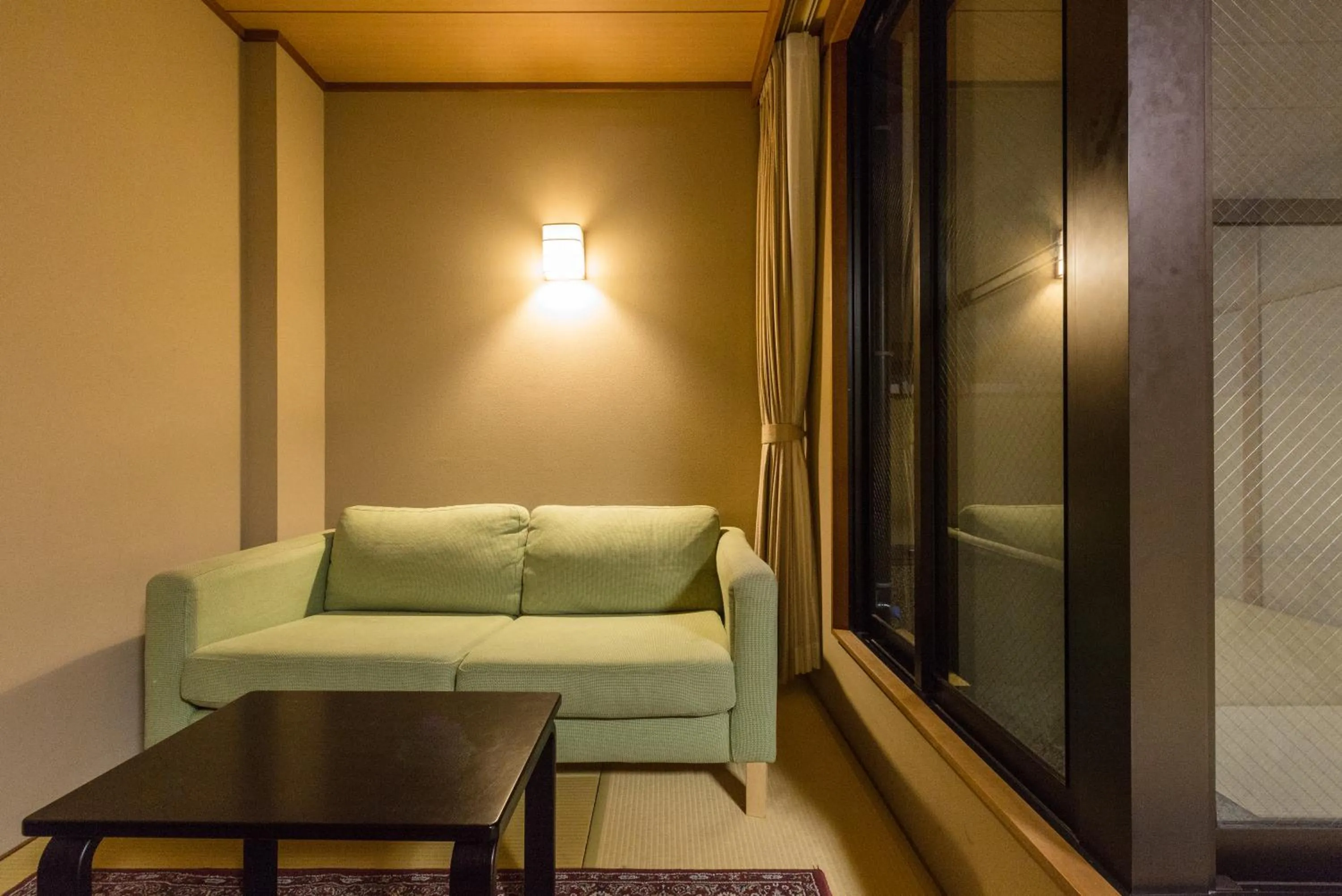 Quiet street view in Kyoto Nanzenji Ryokan Yachiyo Established in 1915