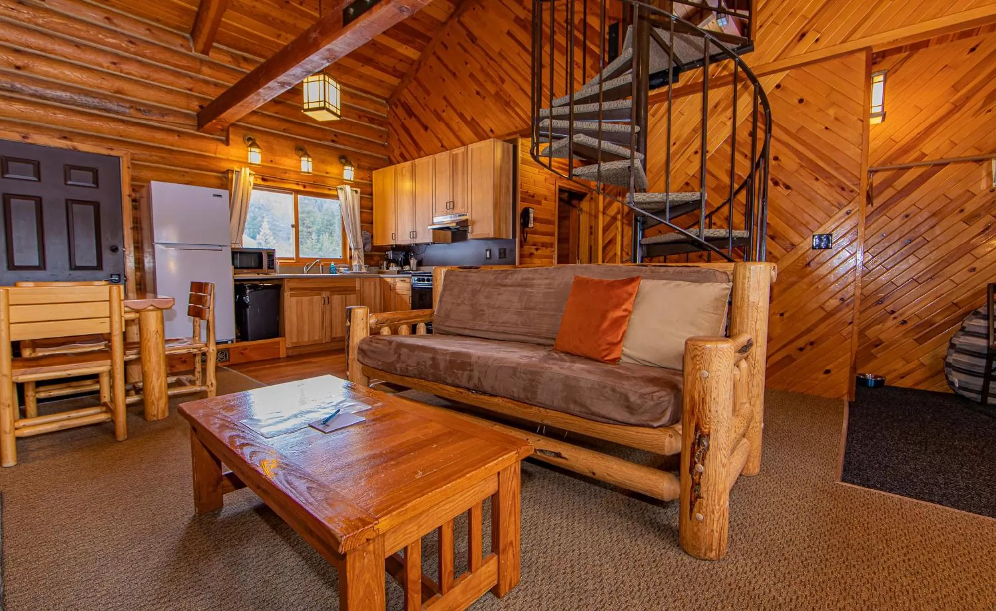 Living room in Cooper Spur Mountain Resort
