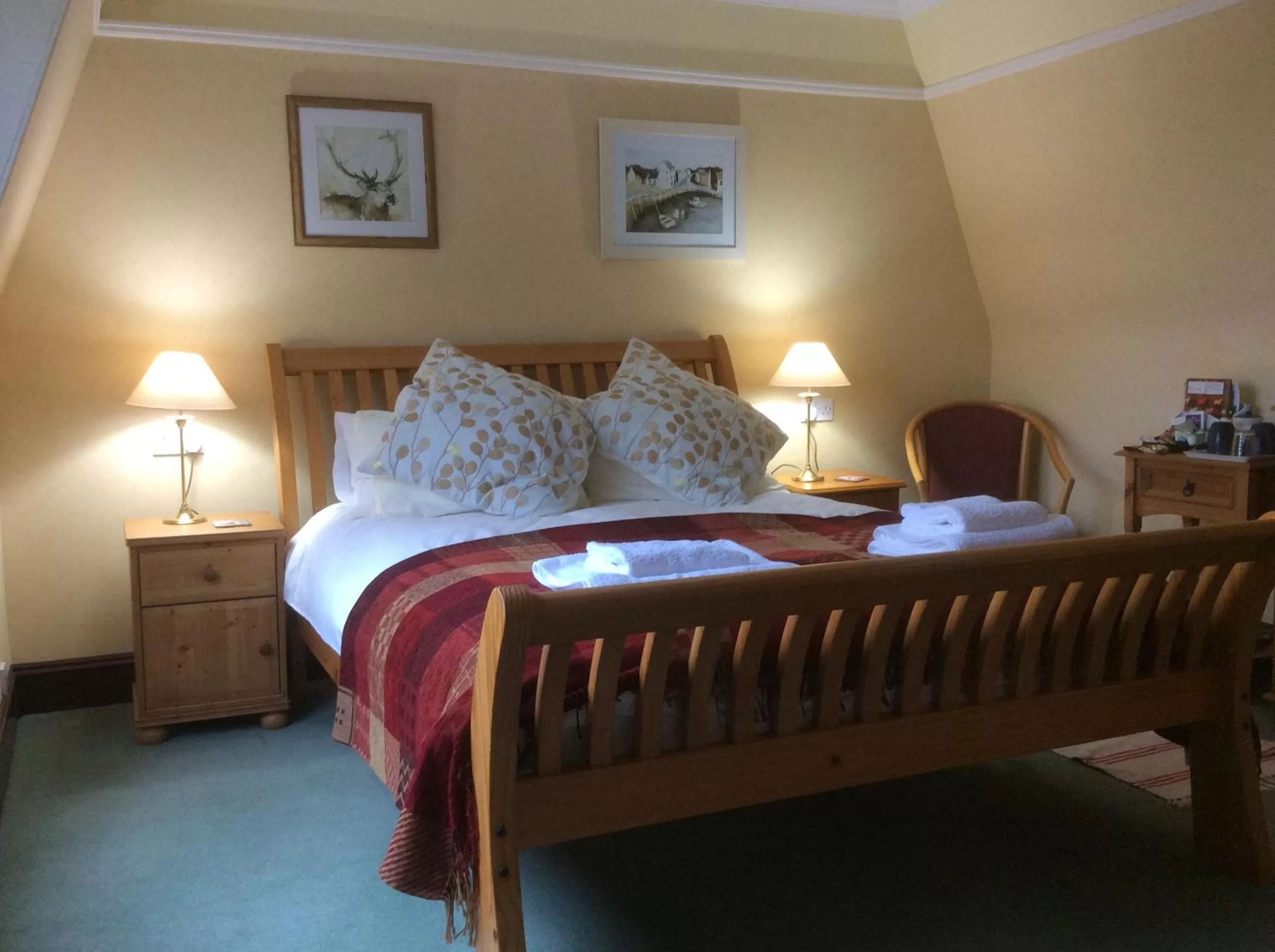 Bedroom, Bed in Arduthie House