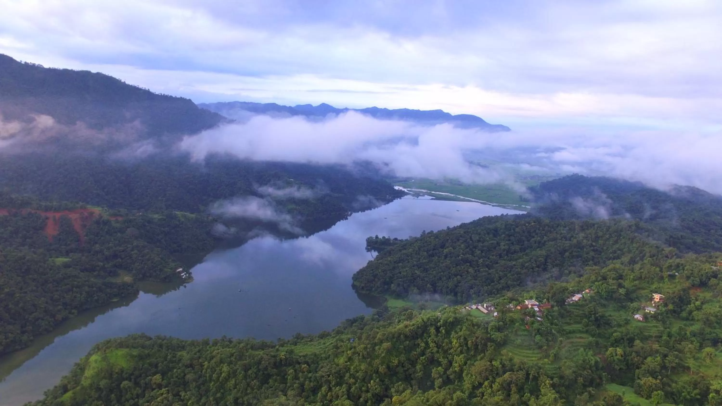 Natural Landscape in Dinesh House