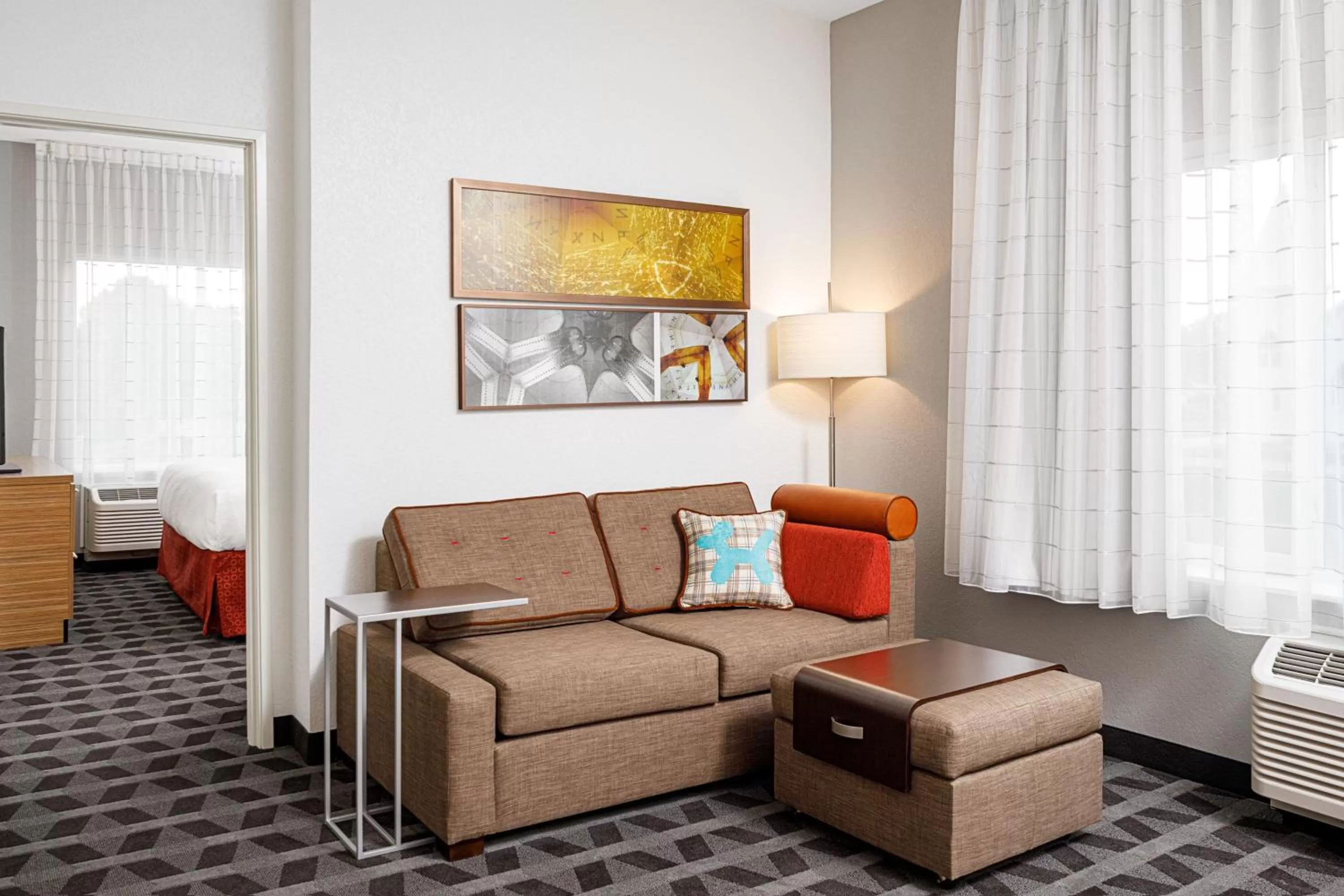 Living room in TownePlace Suites by Marriott Ironton