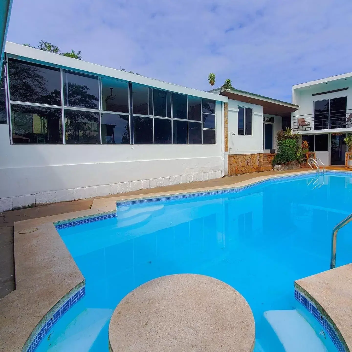 VILLA NAPOLI VILLA NAPOLI