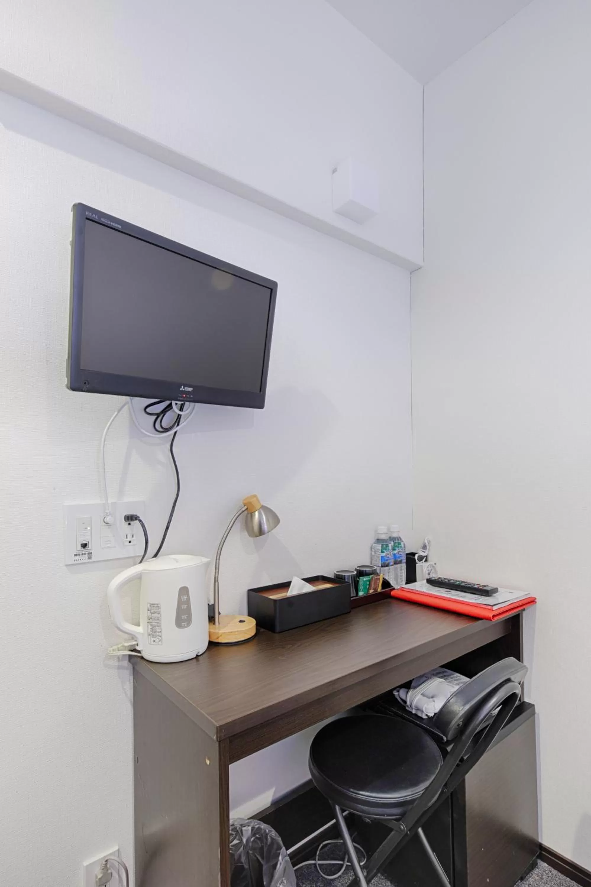 TV and multimedia in HOTEL THE POINT Kyoto Station South