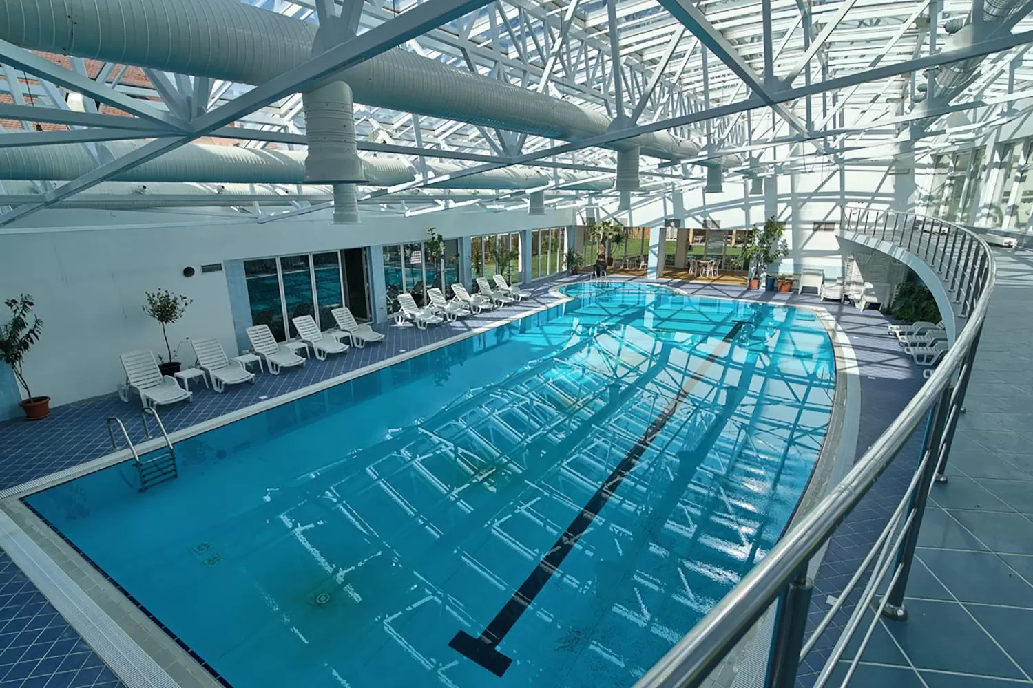 Pool view in Mercure Medias Binderbubi Hotel And Spa