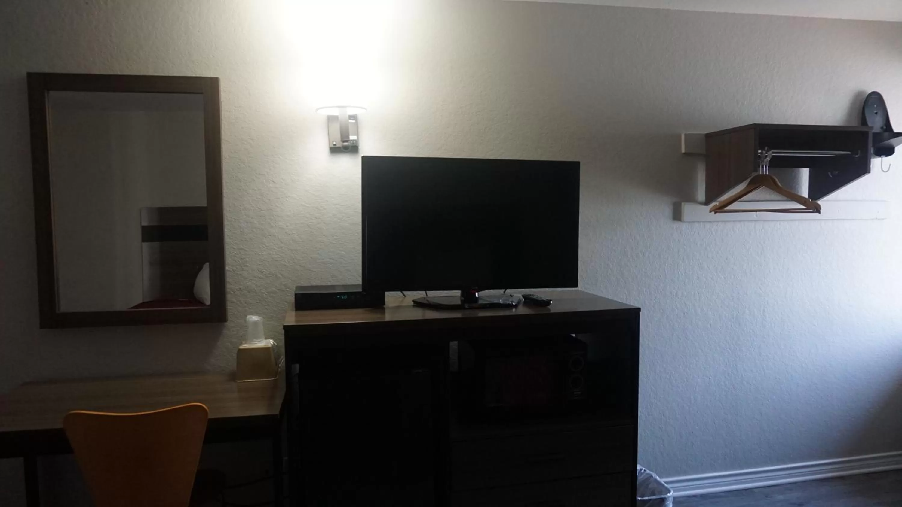 TV and multimedia in La Villita Inn