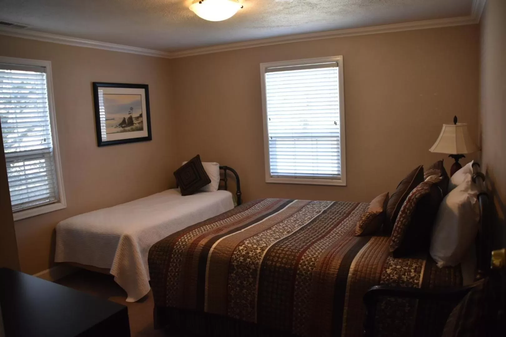 Bed in Ecola Creek Lodge