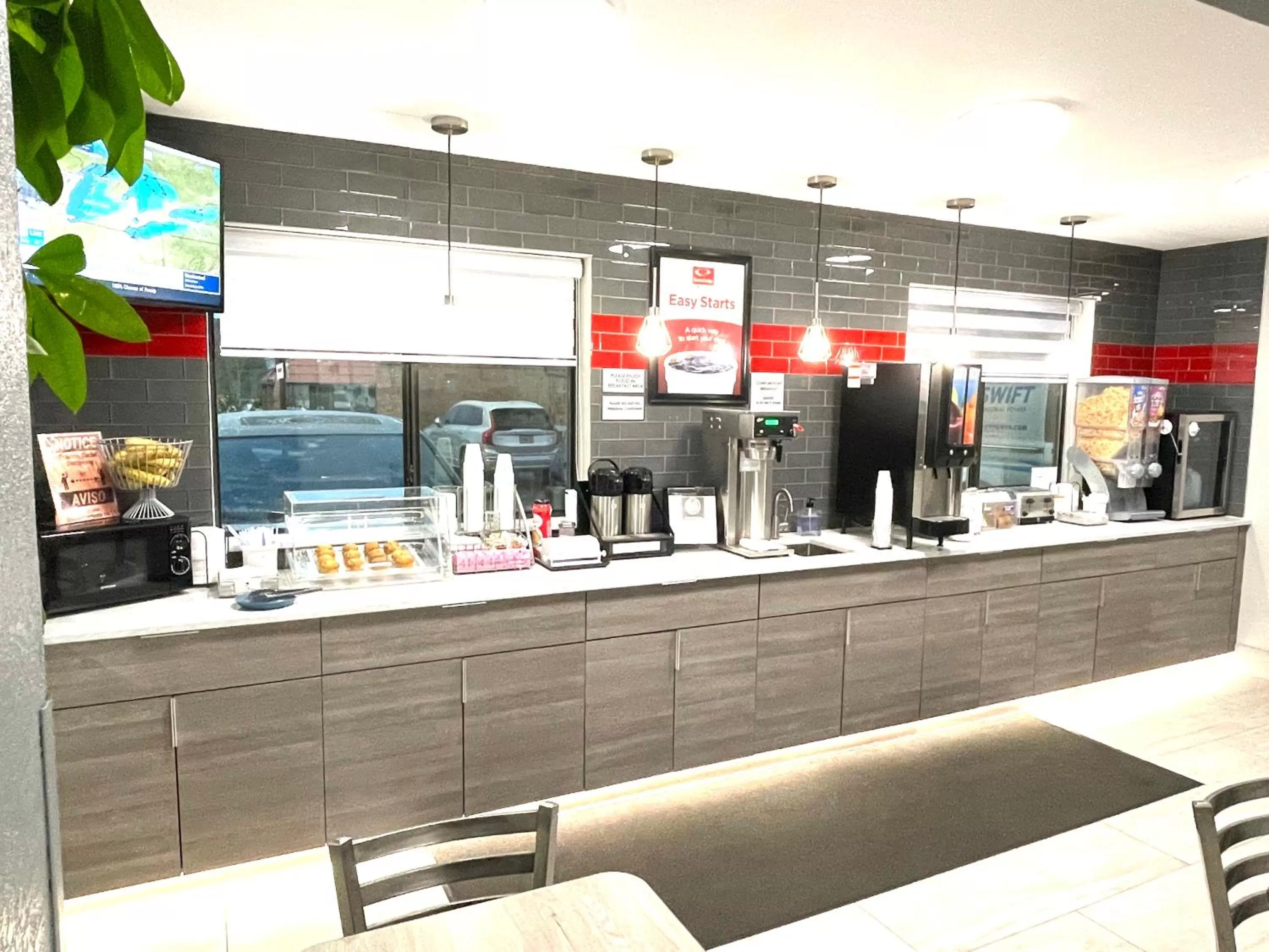 Breakfast in Econo Lodge Cartersville-Emerson Lake Point