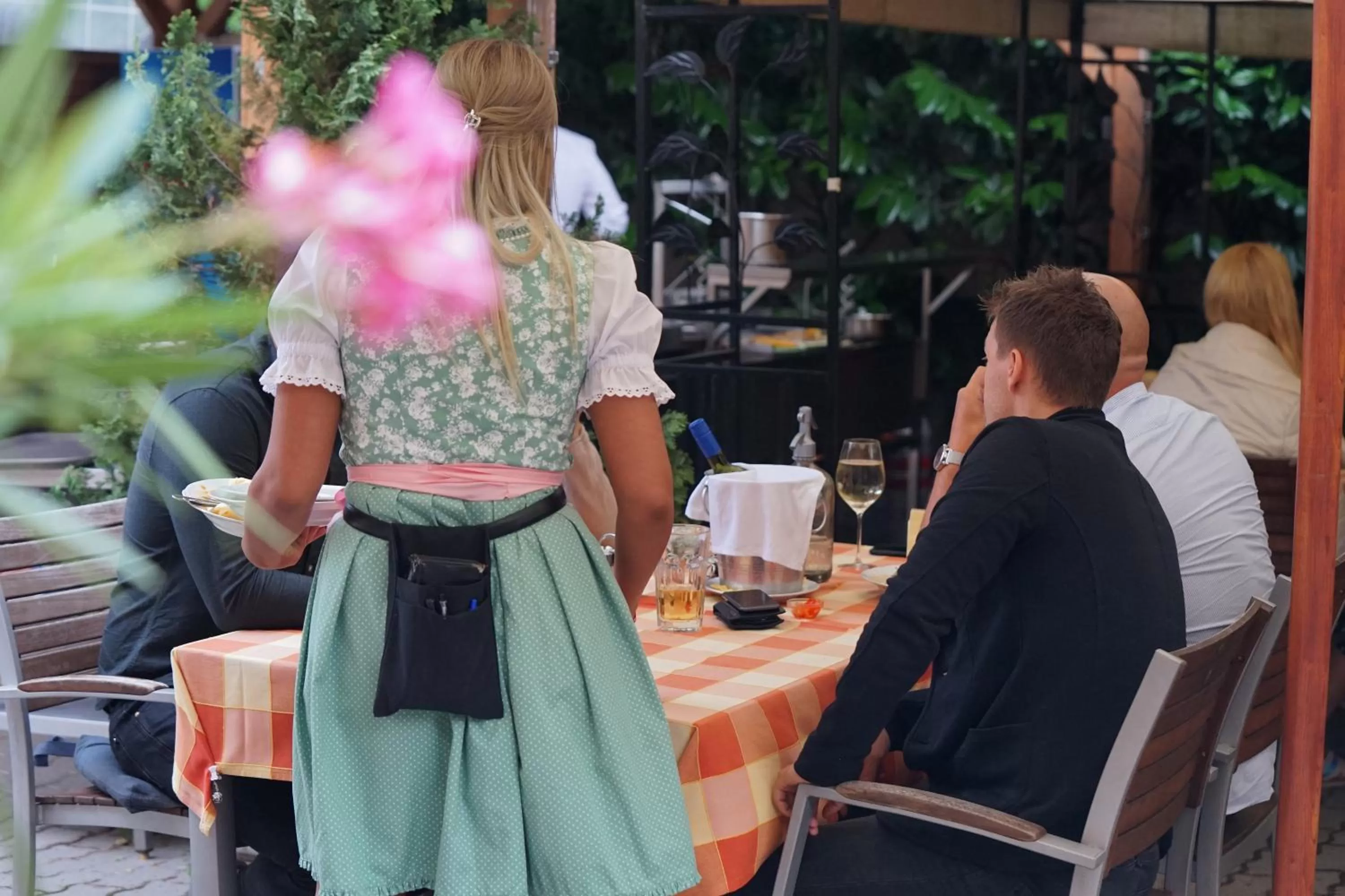 Vadvirág Vendéglő és Panzió