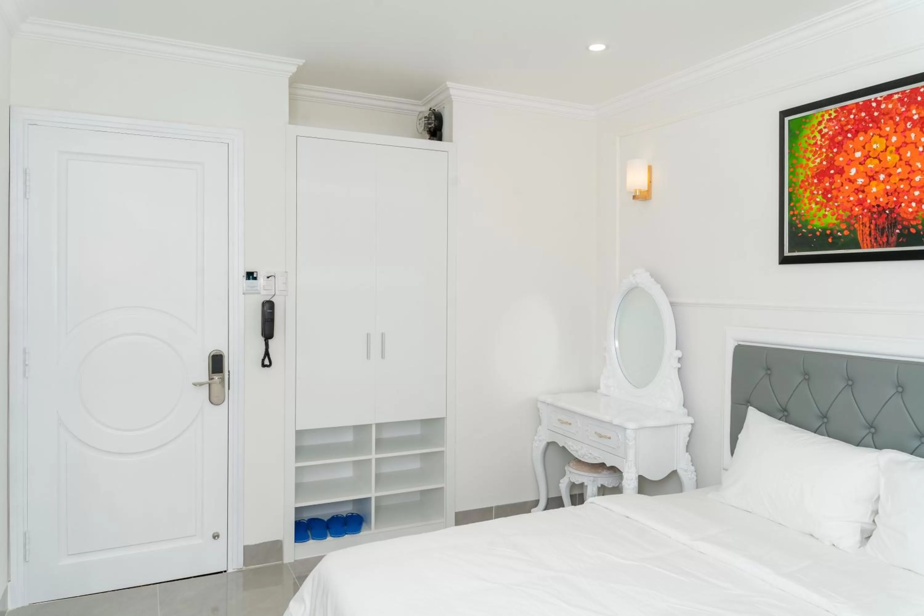 Bedroom, Bed in Sun Hill Hotel