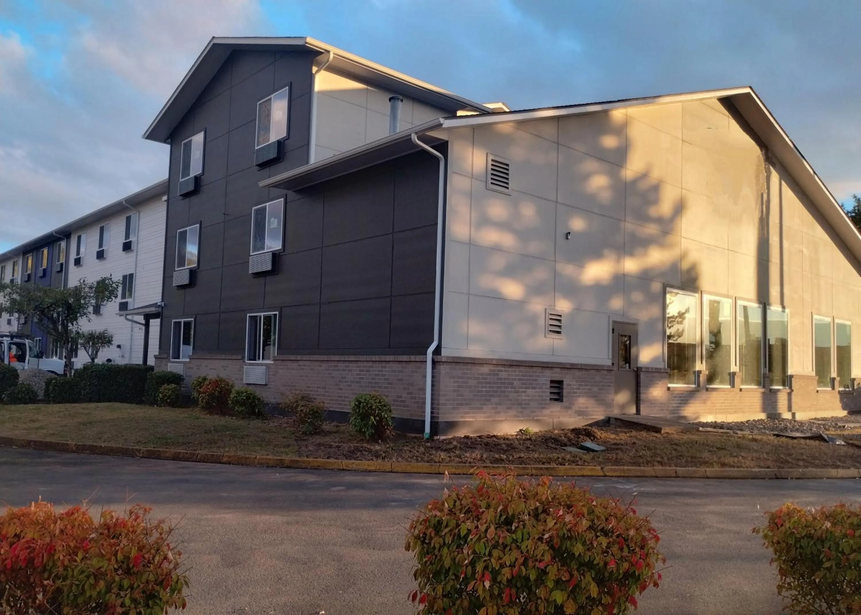 Property building in Sleep Inn Kelso Longview