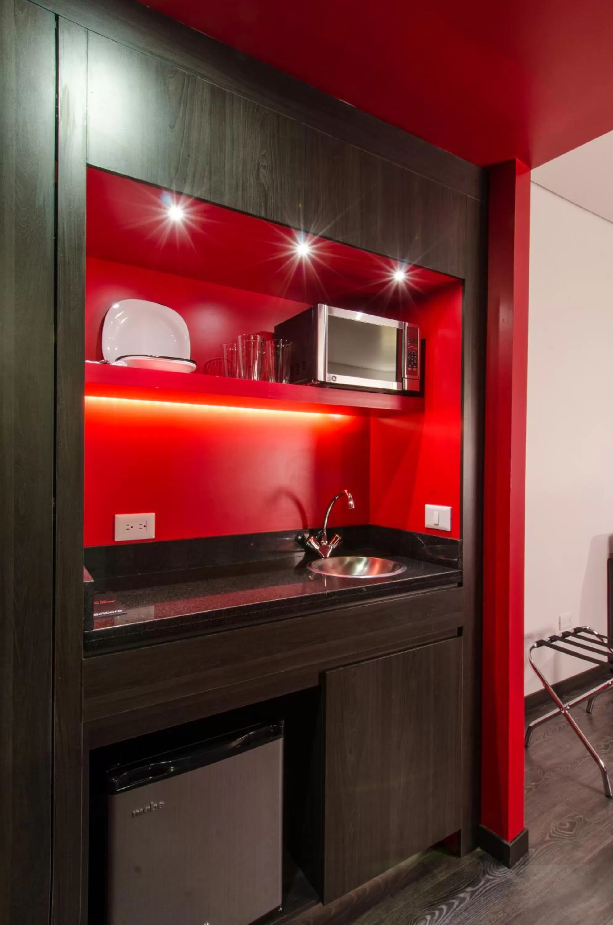 Kitchen or kitchenette in Ramada Encore by Wyndham San Luis Potosi