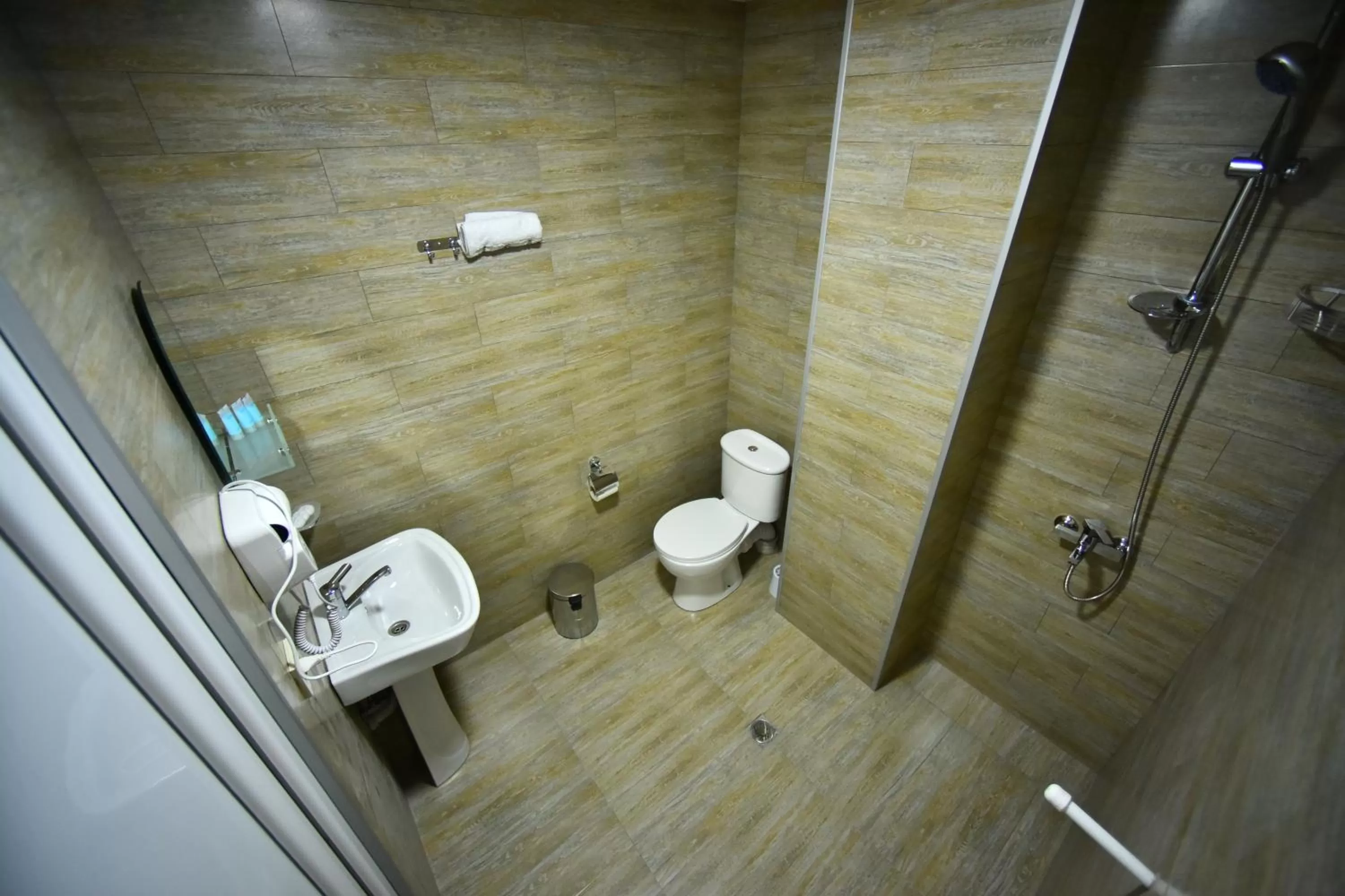 Bathroom in Orange Home Hotel