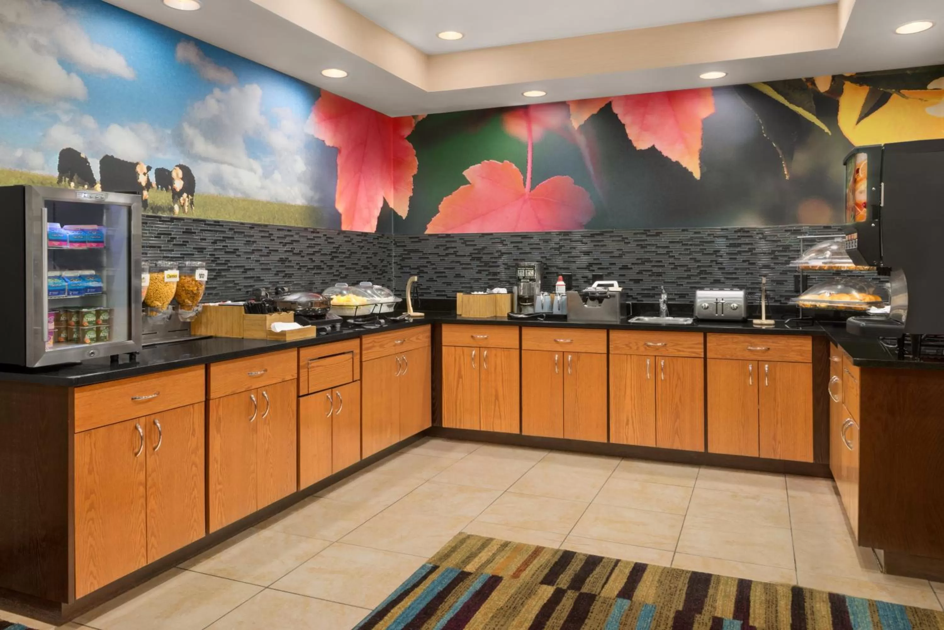 Buffet breakfast in Amerivu Inn and Suites