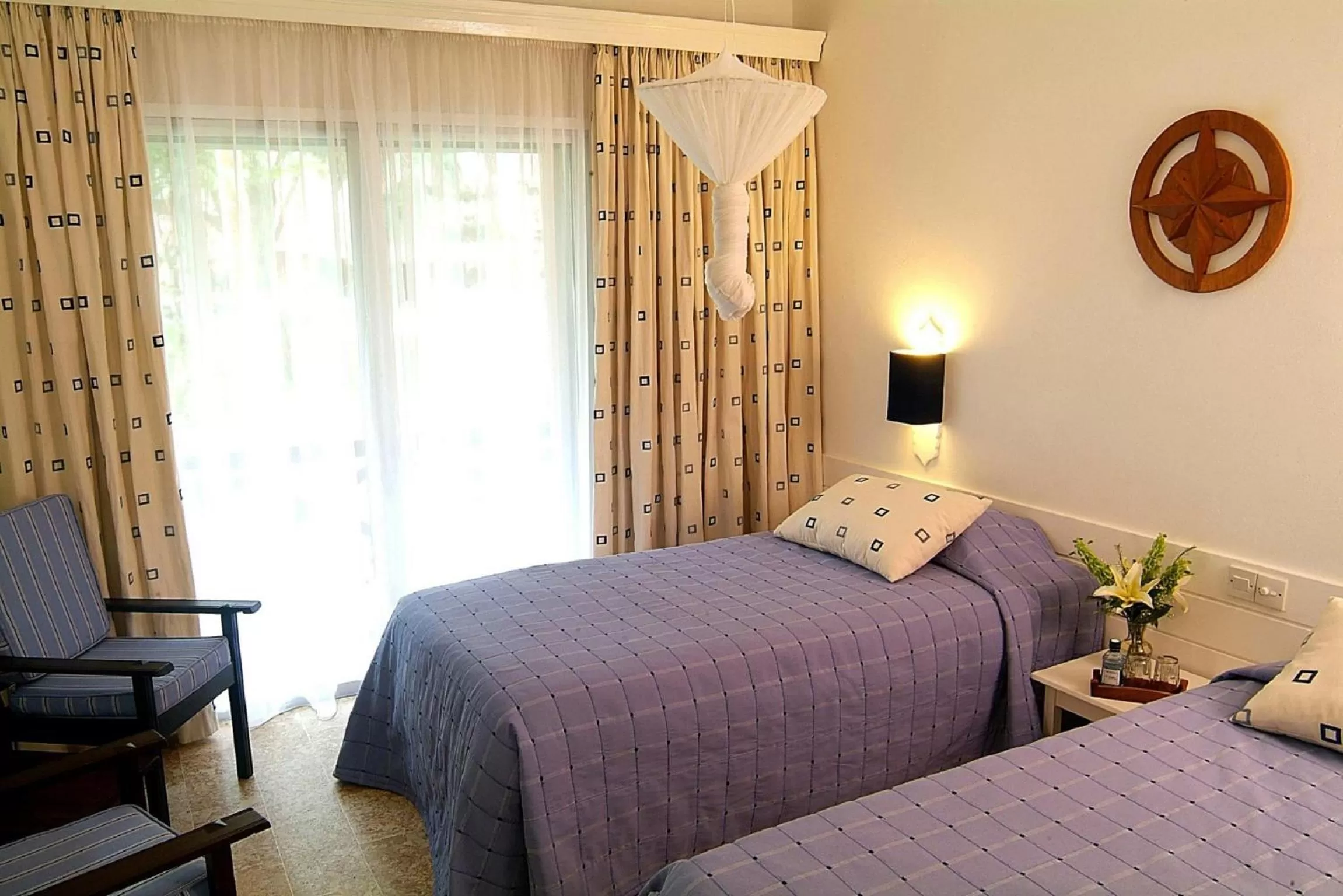 Photo of the whole room, Bed in Voyager Beach Resort