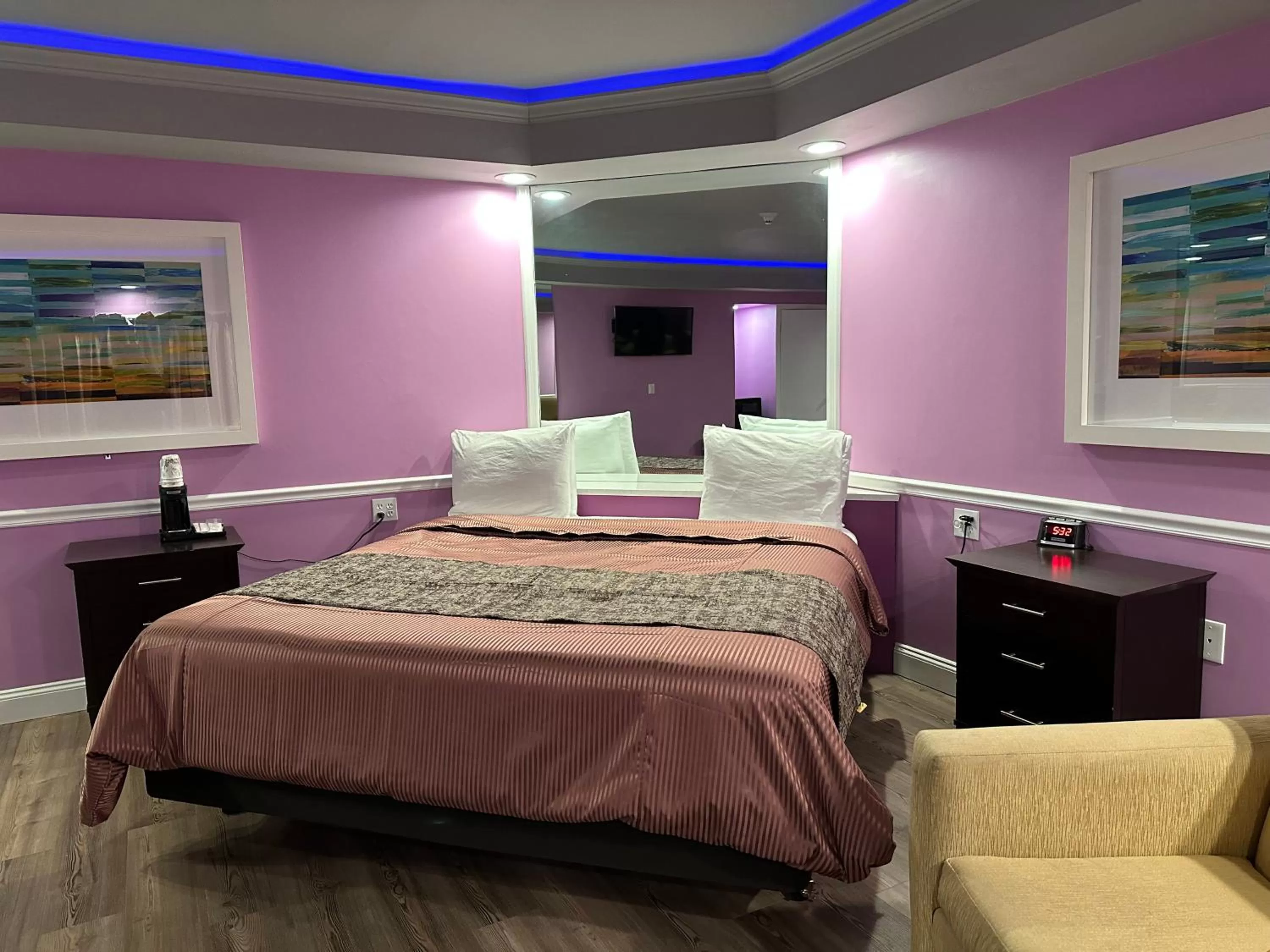 Bedroom, Bed in Inn of the Dove Harrisburg-Hershey Romantic Suites