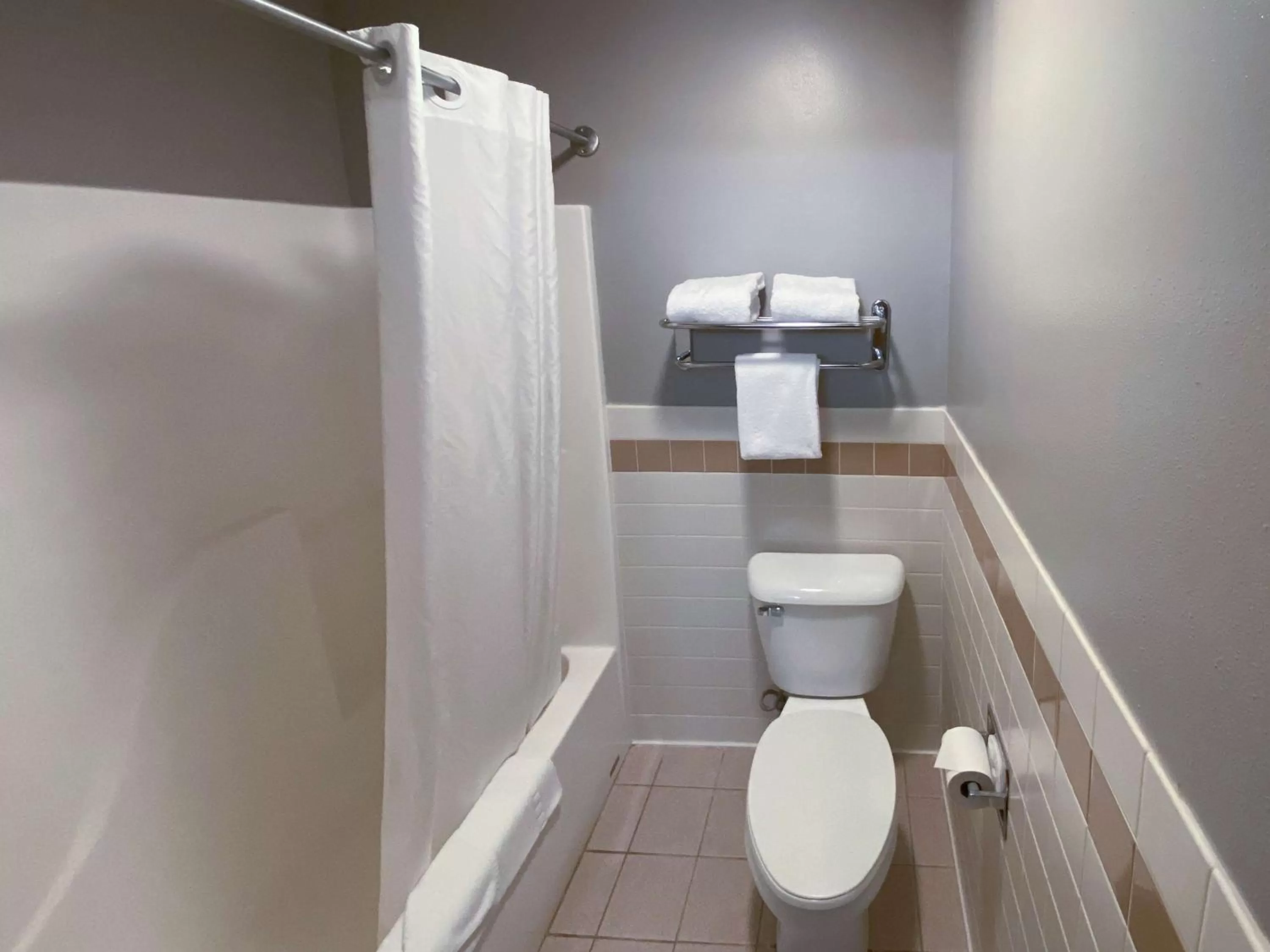 Bedroom in Motel 6 Norway MI