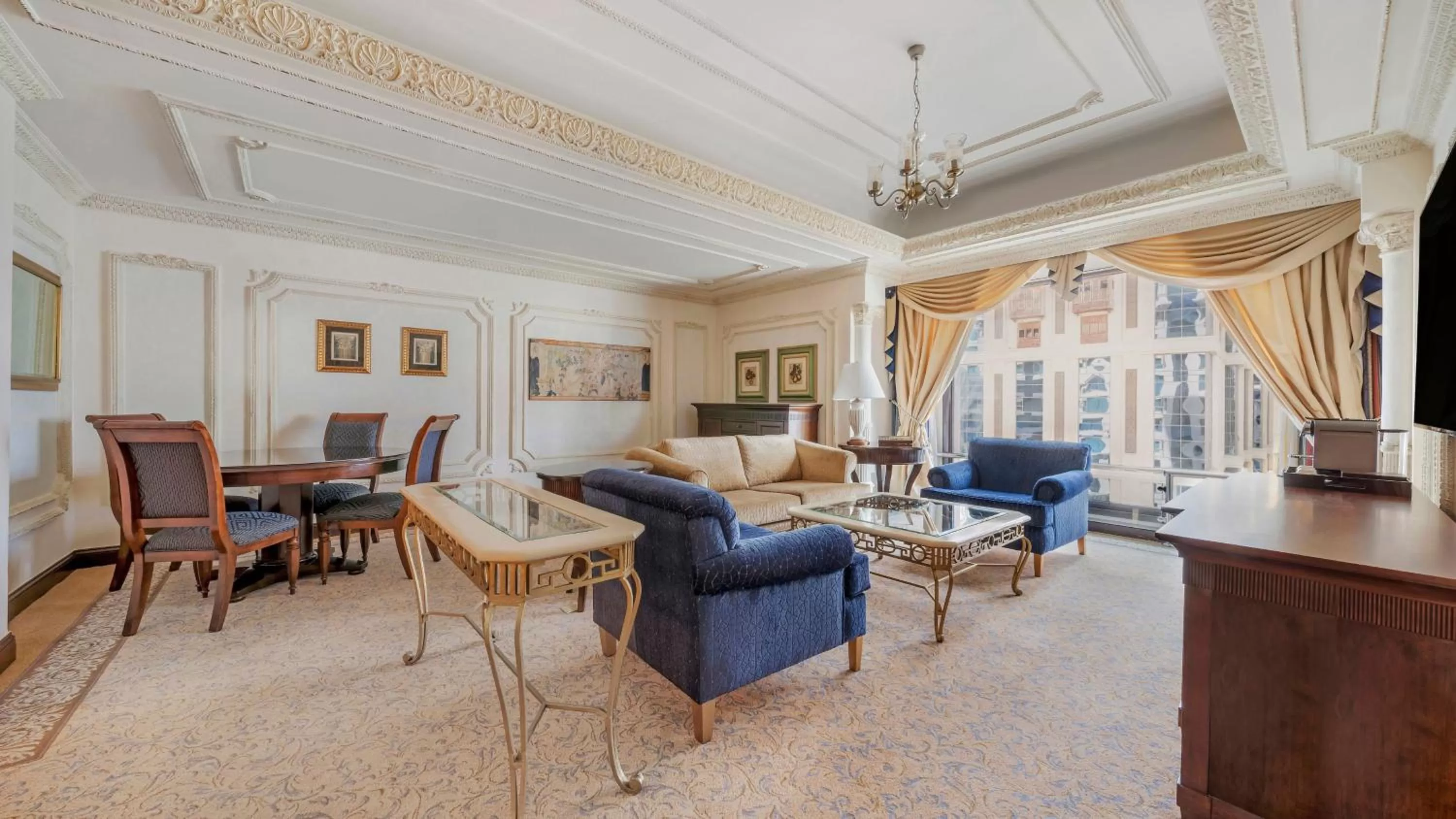 Bedroom in InterContinental Dar Al Tawhid Makkah by IHG