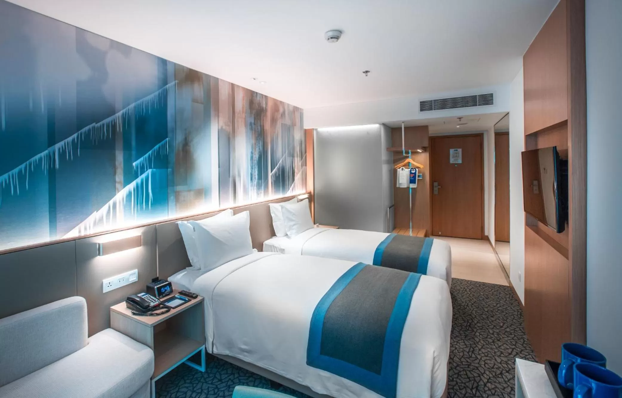 Bed in Holiday Inn Express Manila Newport City by IHG