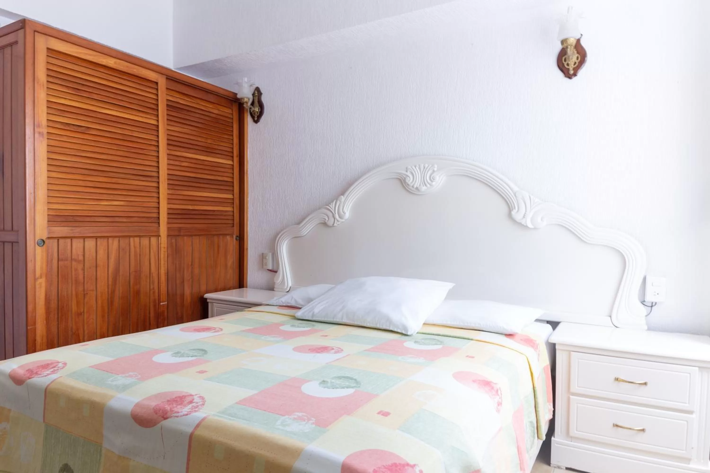 Standard Queen Room in Caribe Princess