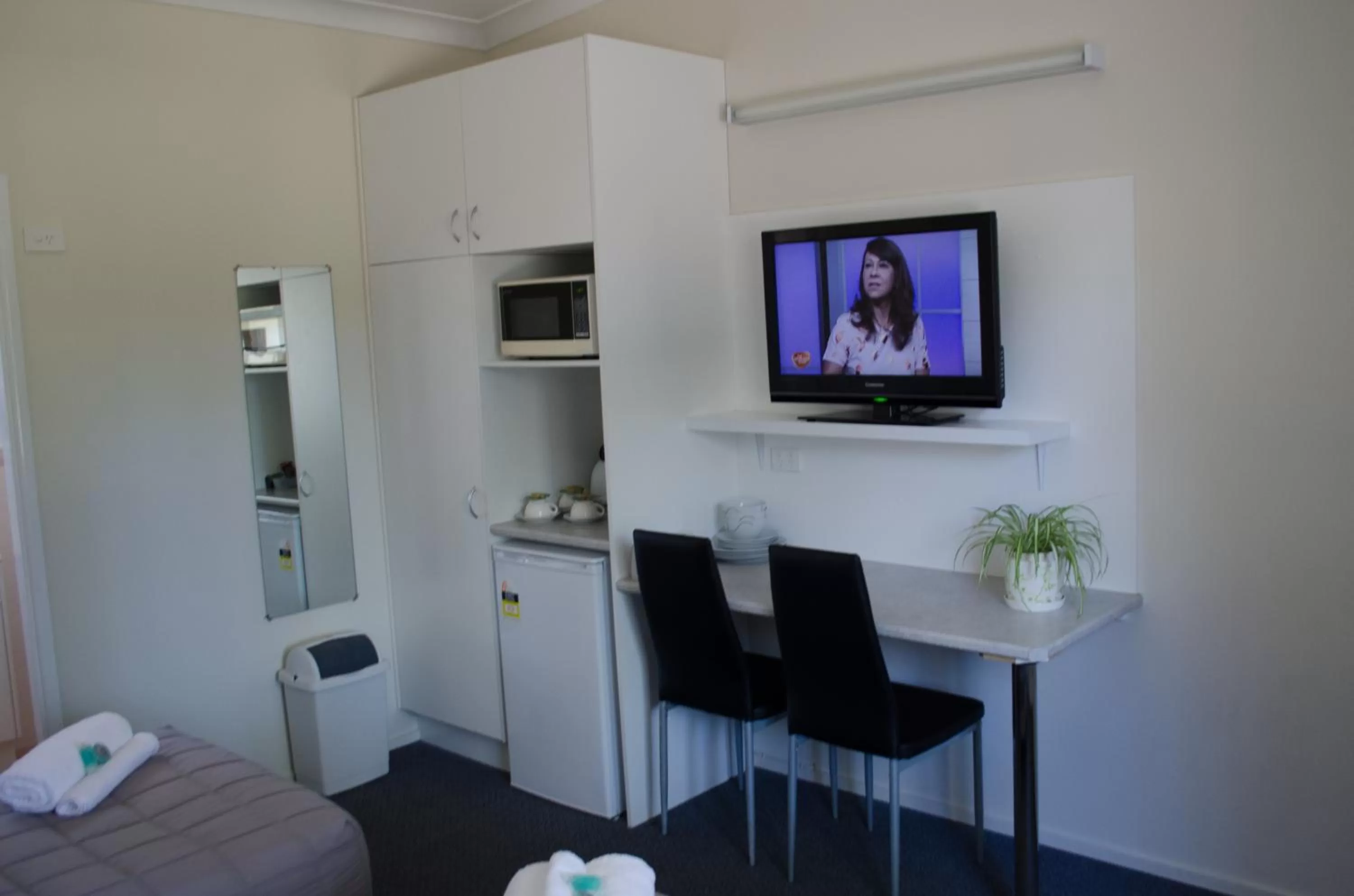 TV and multimedia in Fairway Lodge Motel