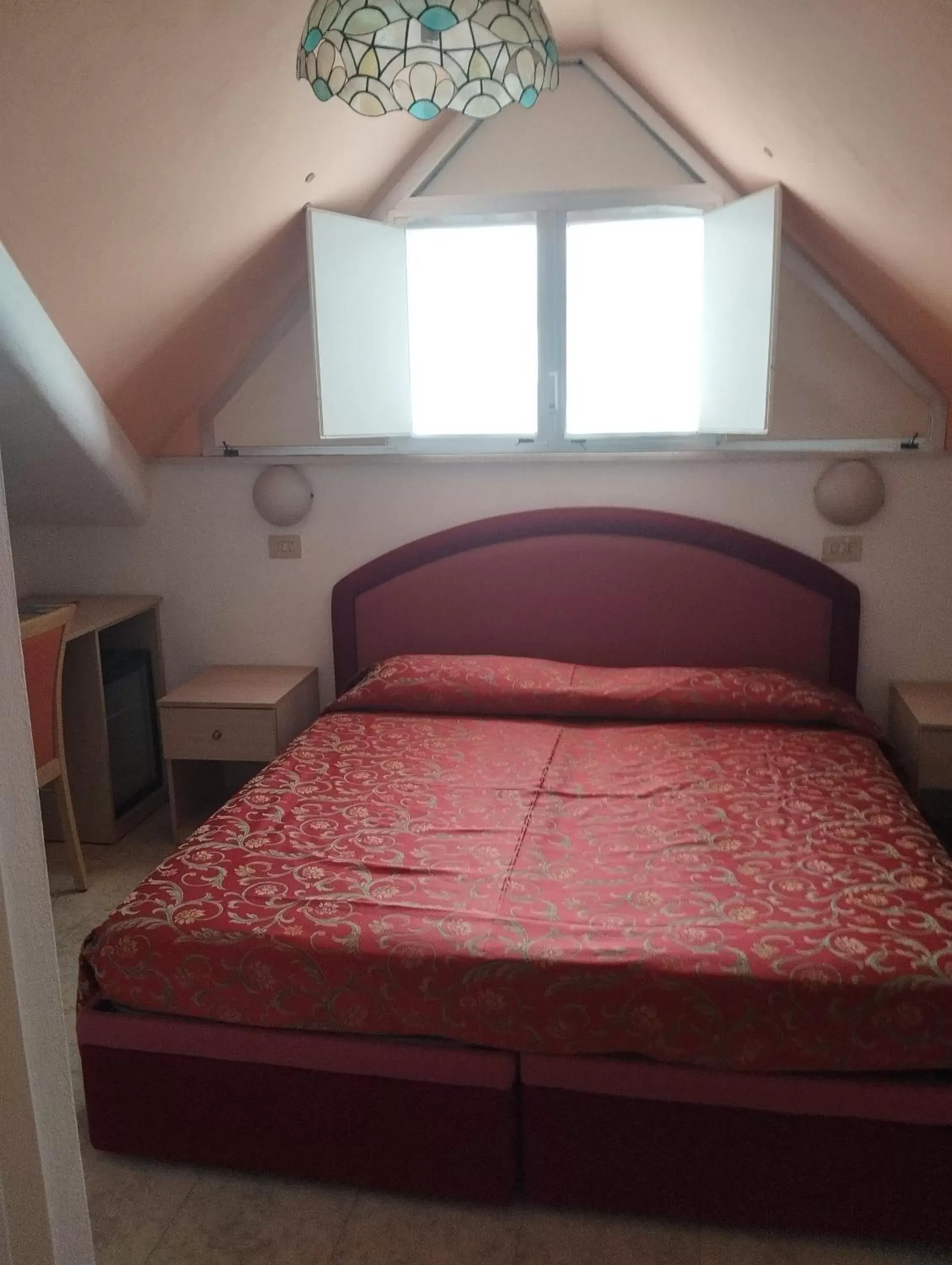 Small Double or Twin Room in Hotel Imperiale & SPA Small Double or Twin Room in Hotel Imperiale & SPA