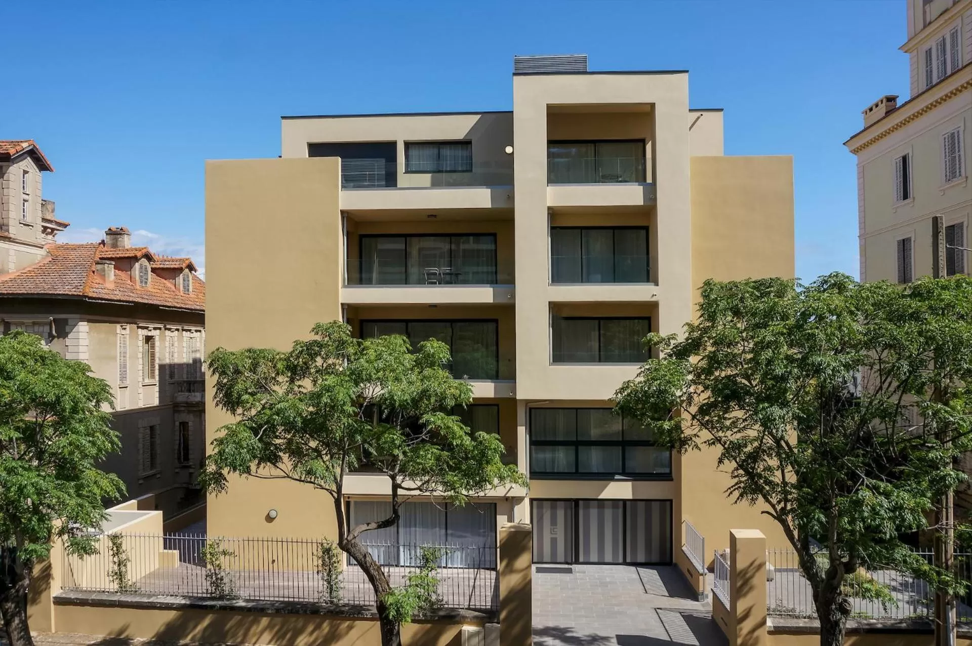 Property Building in Residenza Leca Colonna