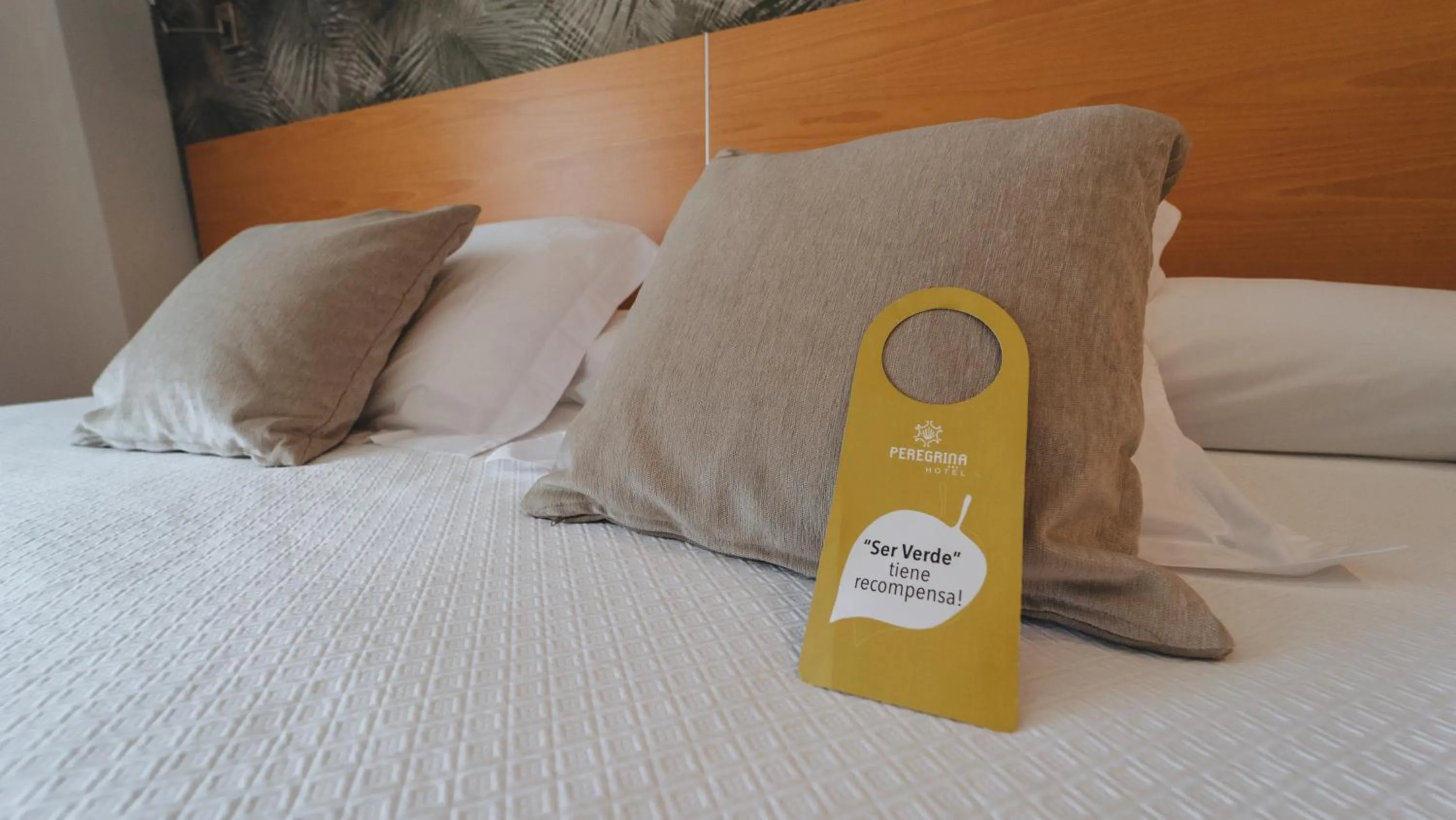 Bedroom, Bed in Peregrina Hotel