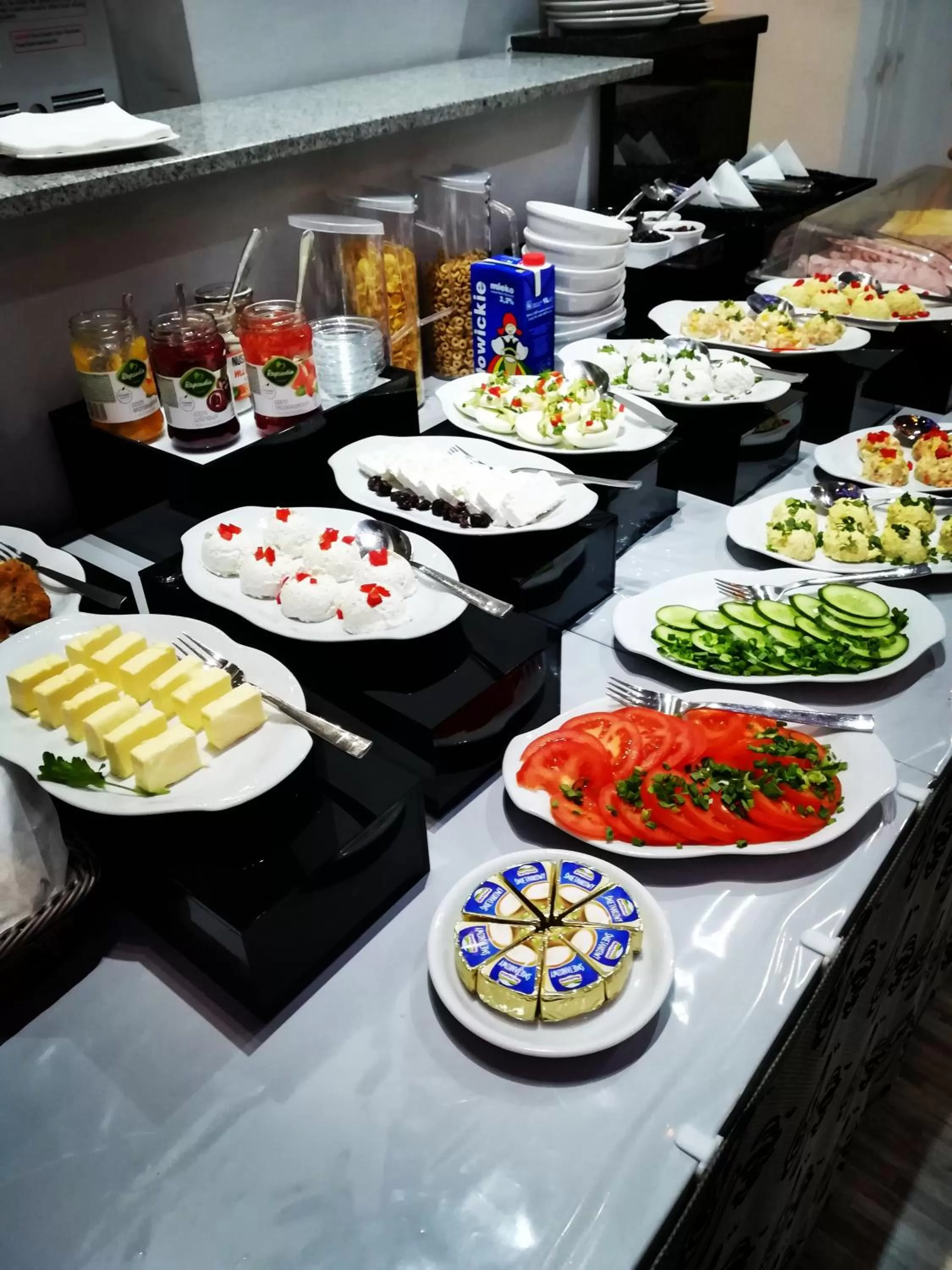 Breakfast in Grand Boutique Hotel - dawny Hotel Kaliski Ratuszowy