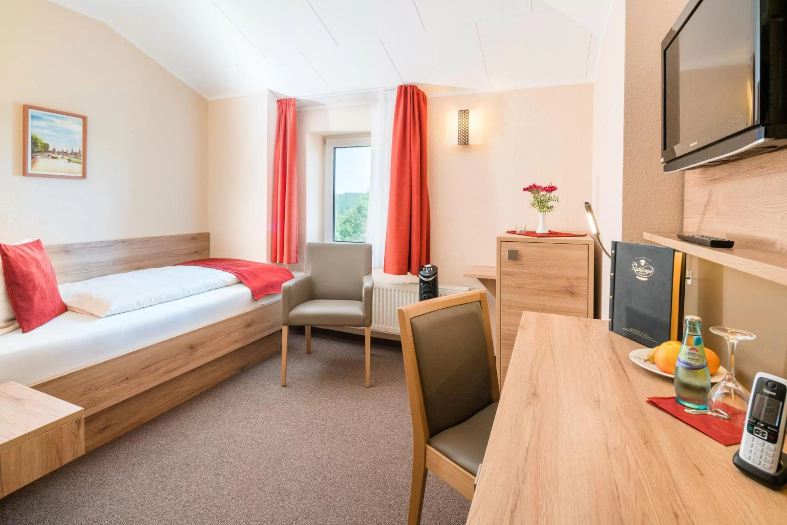 Photo of the whole room, Bed in Hotel Rabennest